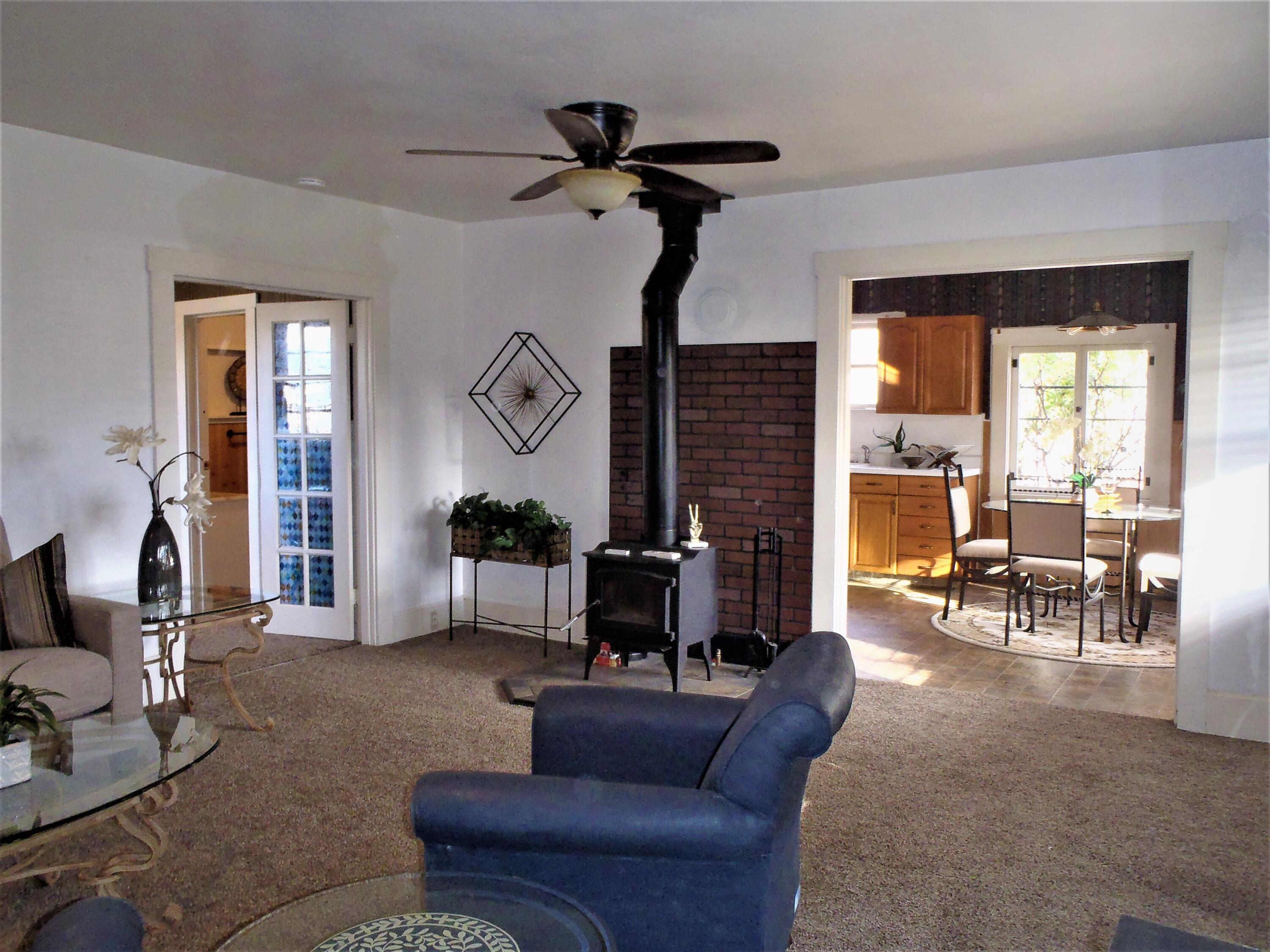 263 Berrydale Avenue