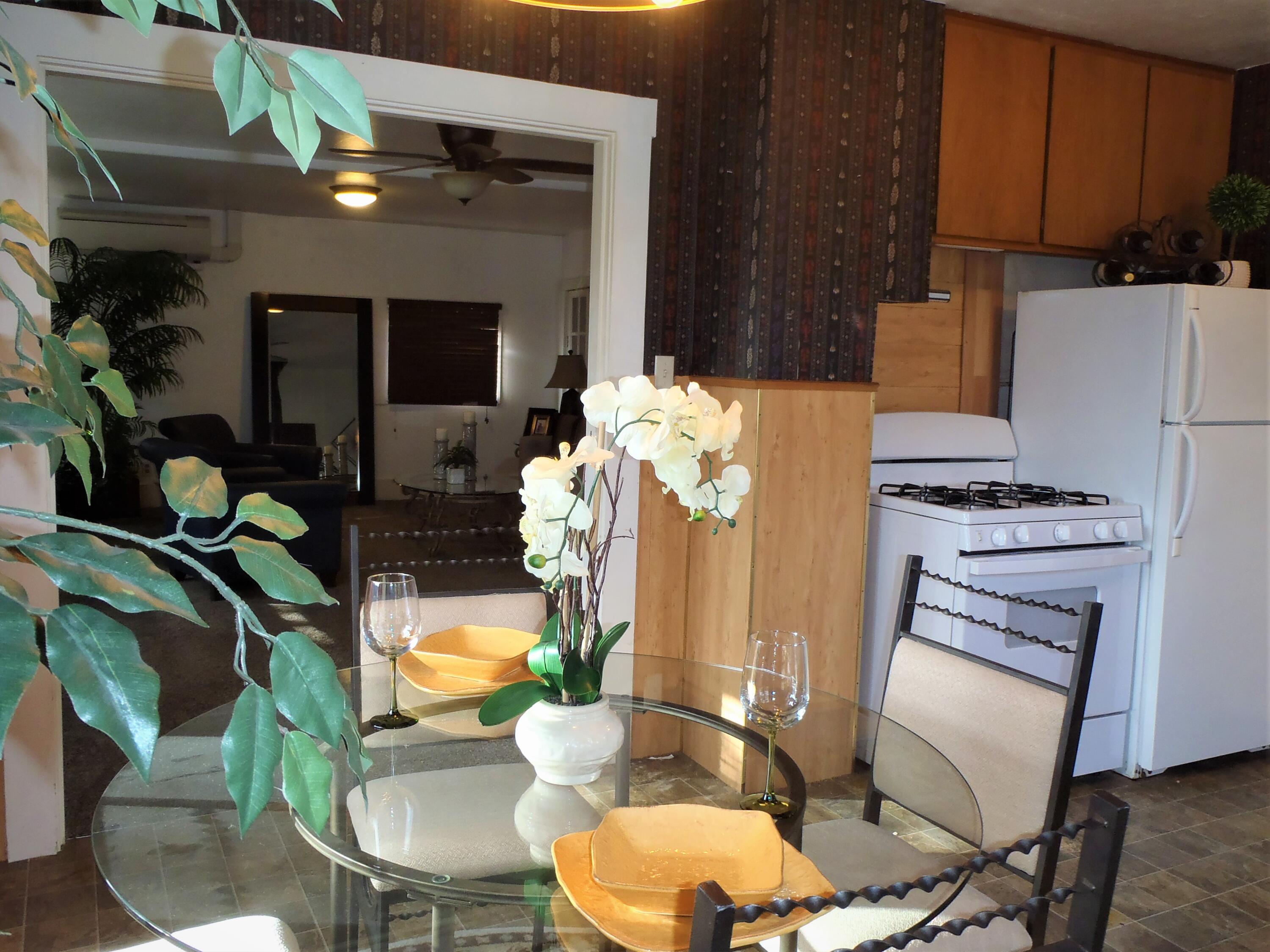 263 Berrydale Avenue