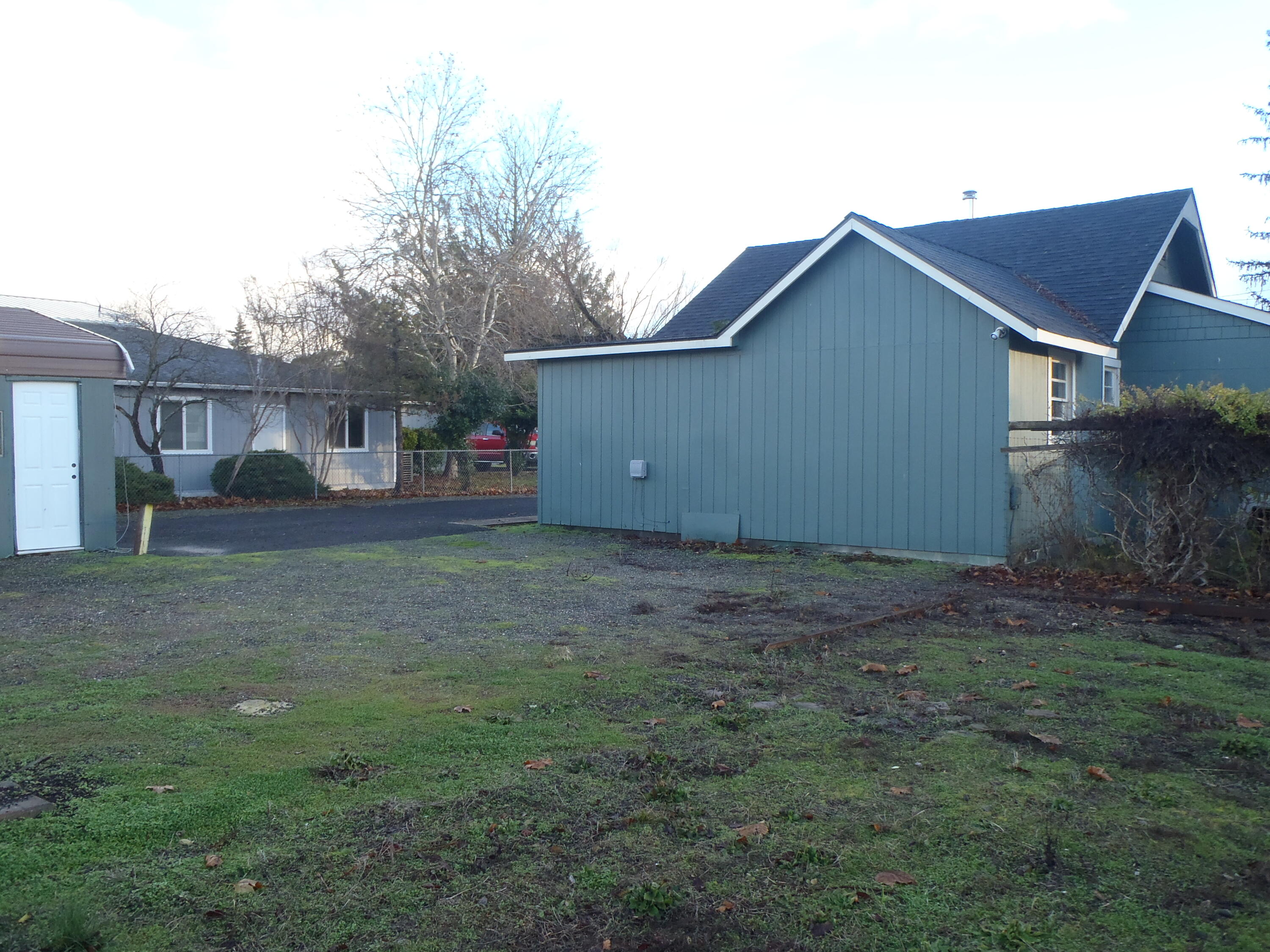 263 Berrydale Avenue