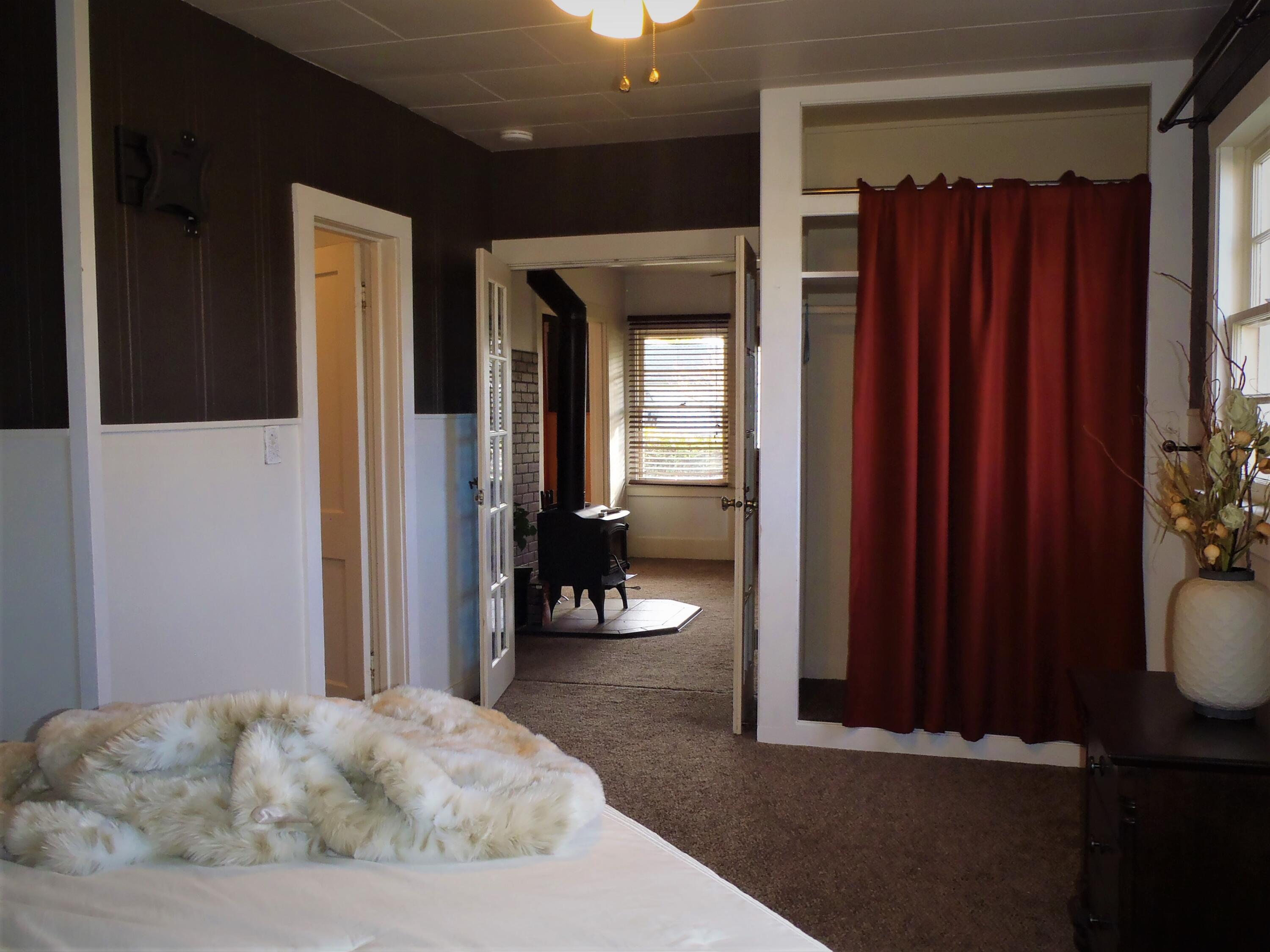 263 Berrydale Avenue