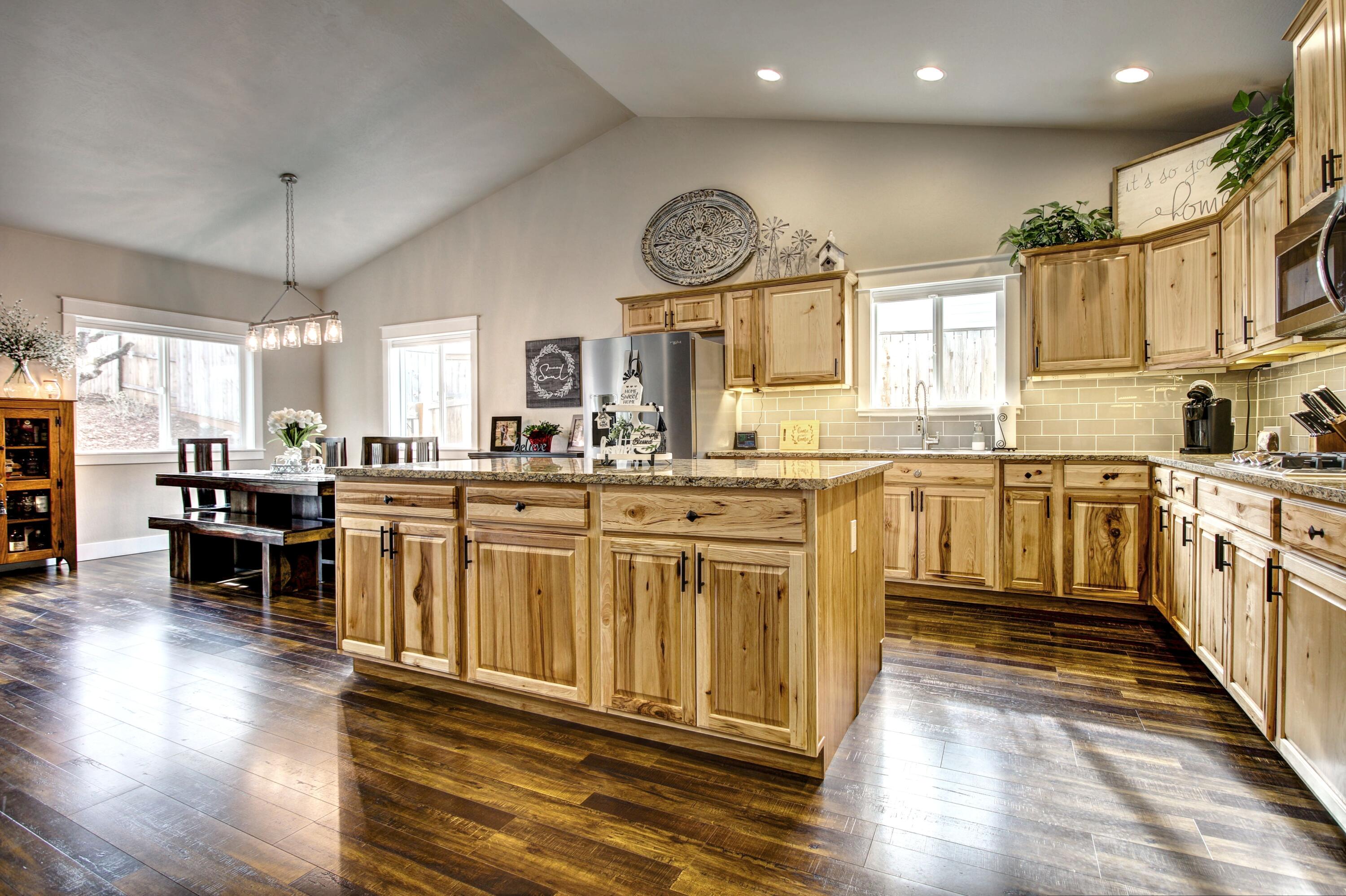 1306 Crestmont Drive