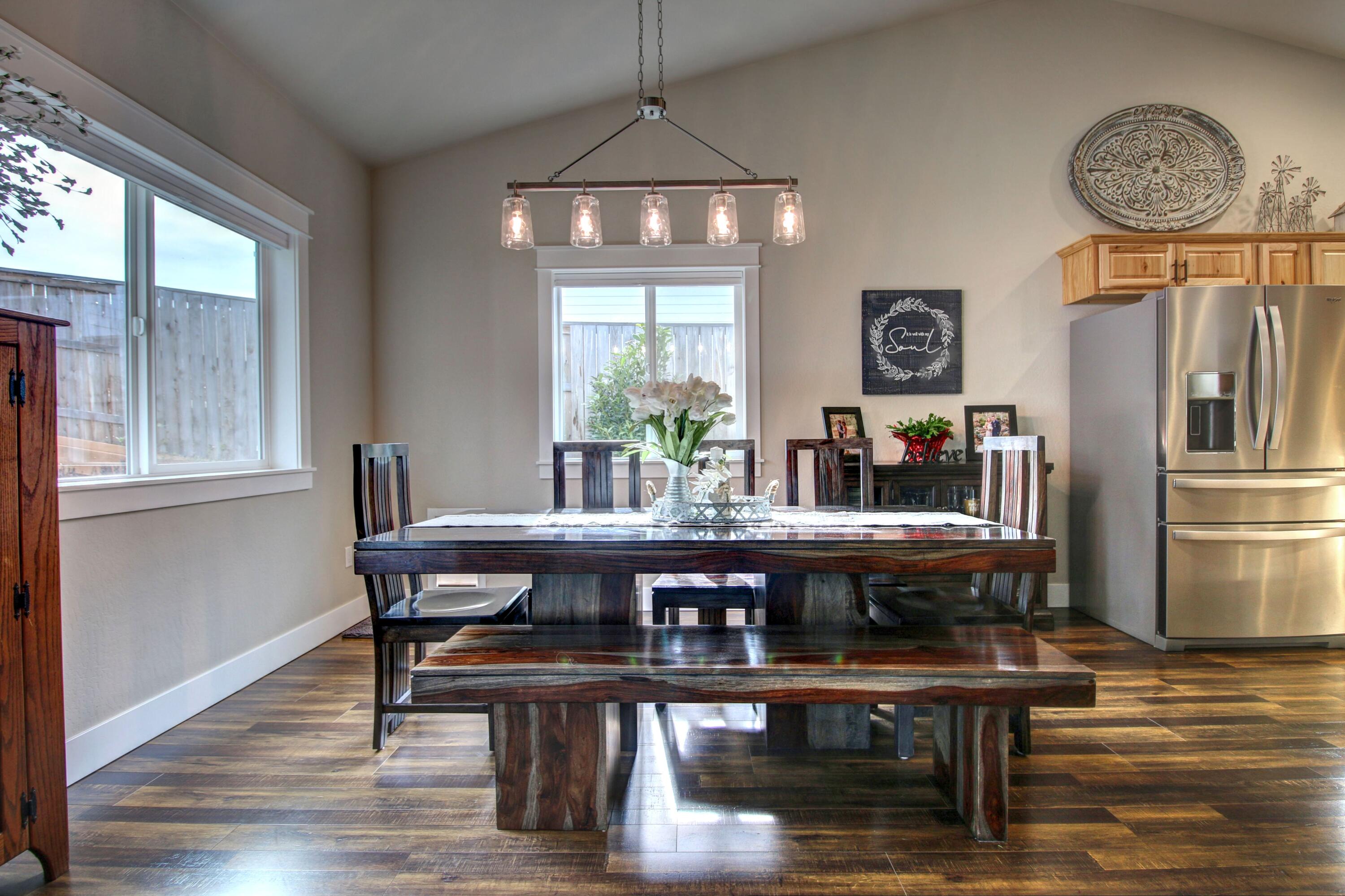 1306 Crestmont Drive