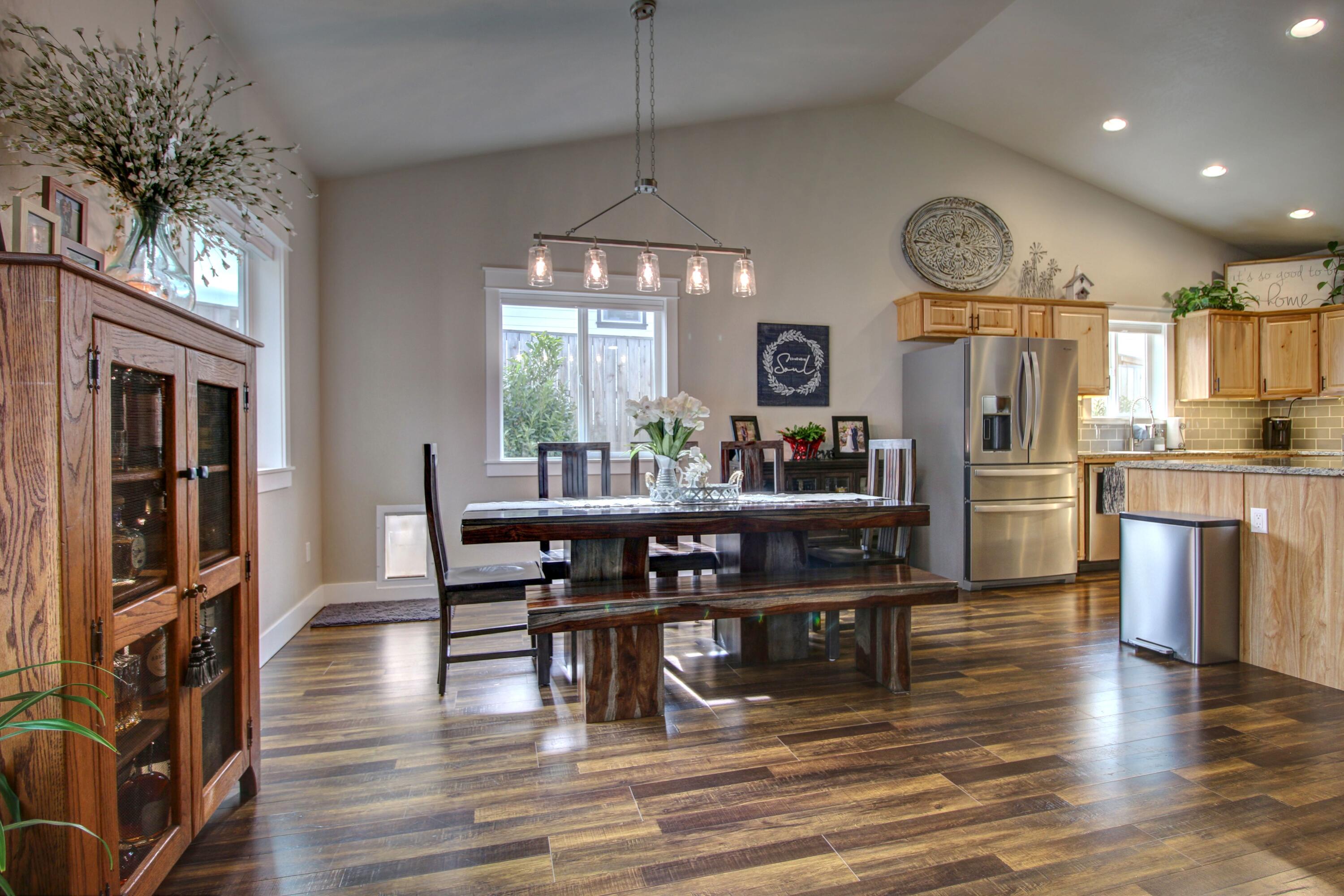 1306 Crestmont Drive