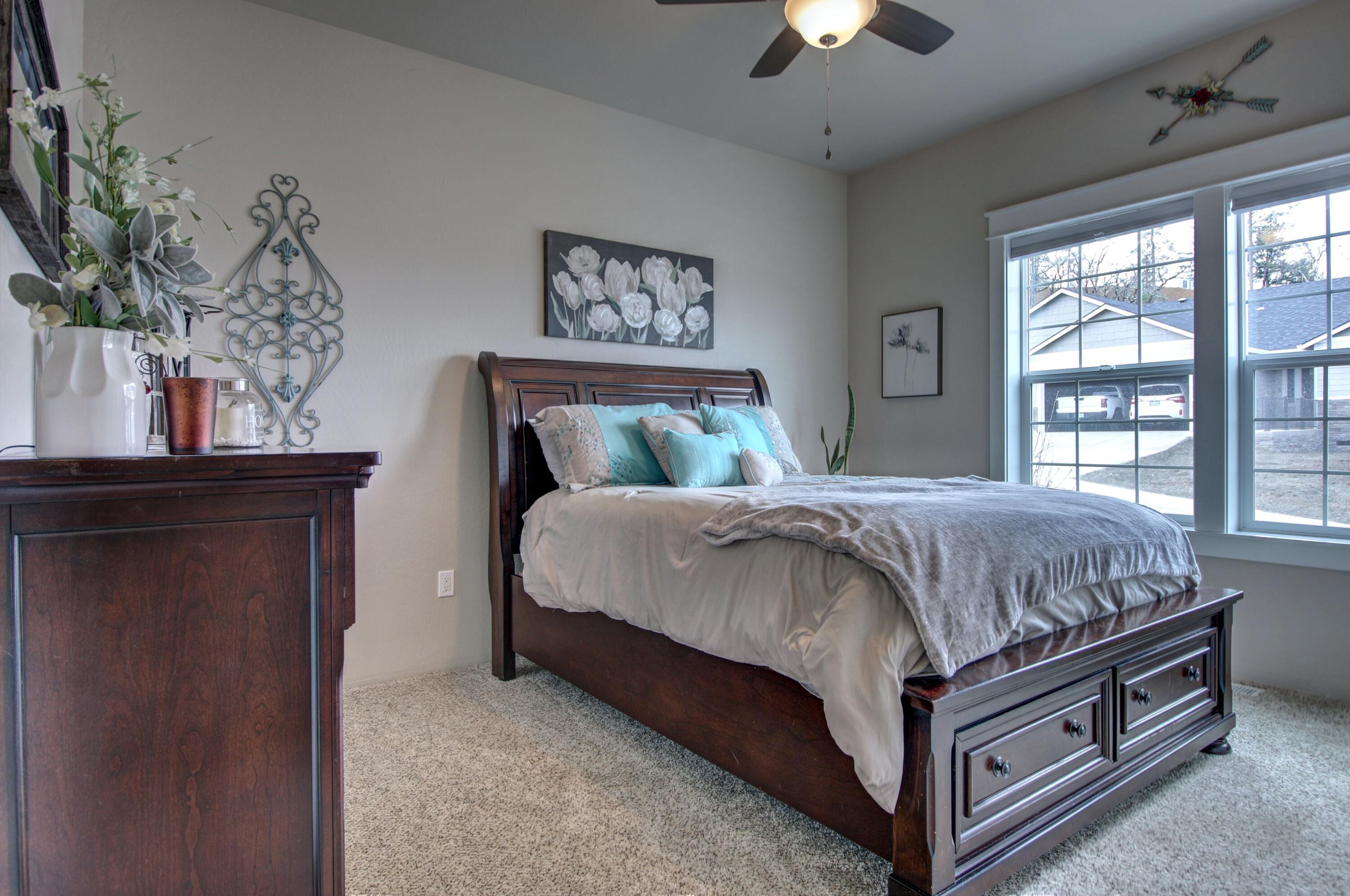 1306 Crestmont Drive