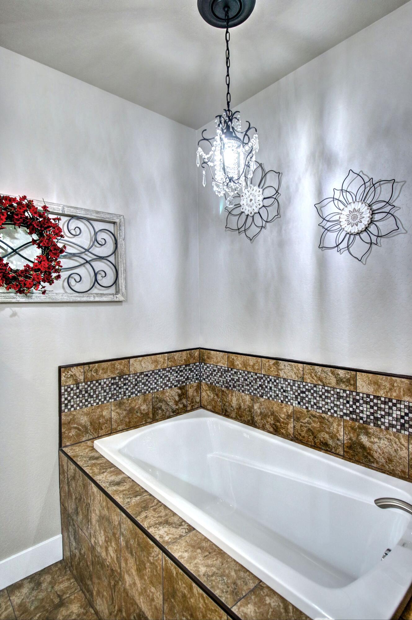 1306 Crestmont Drive