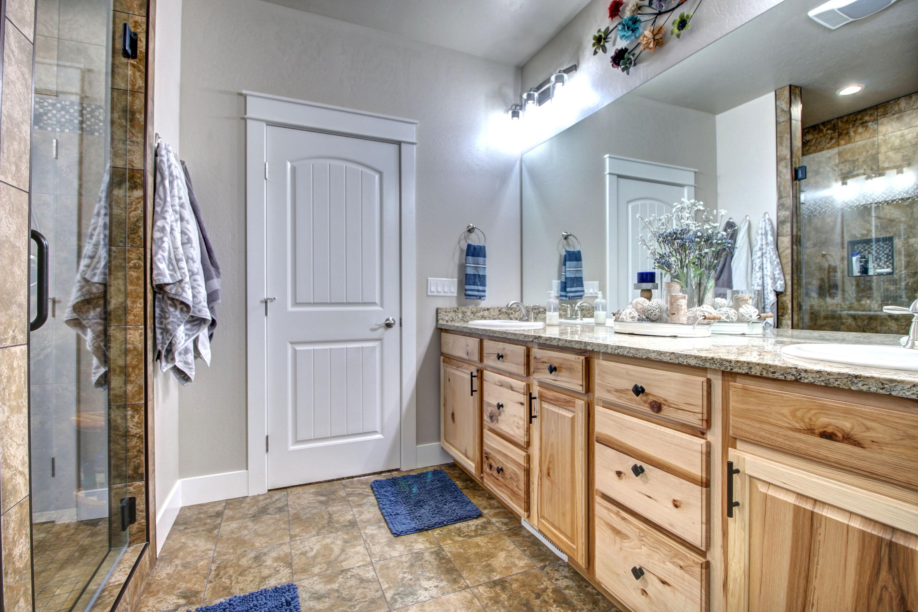 1306 Crestmont Drive