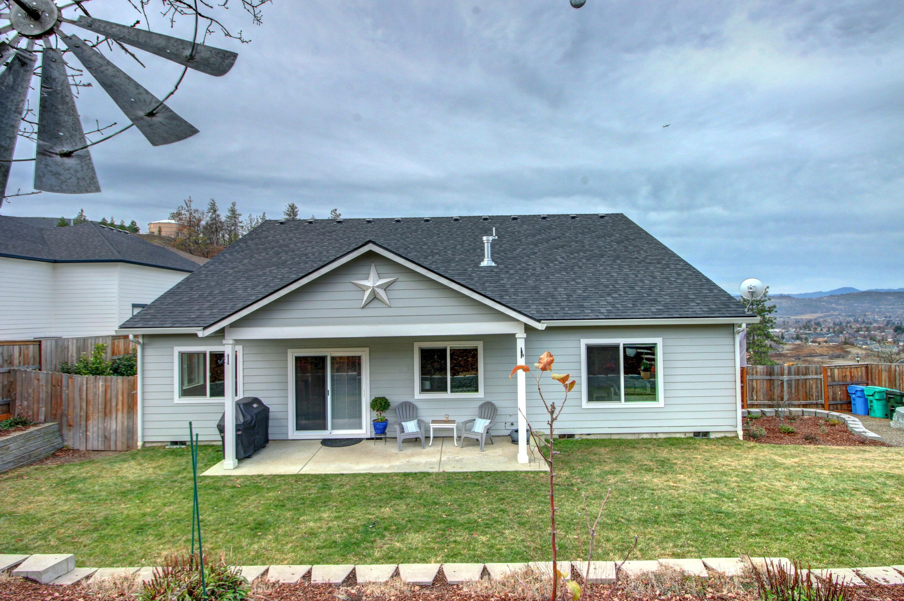 1306 Crestmont Drive