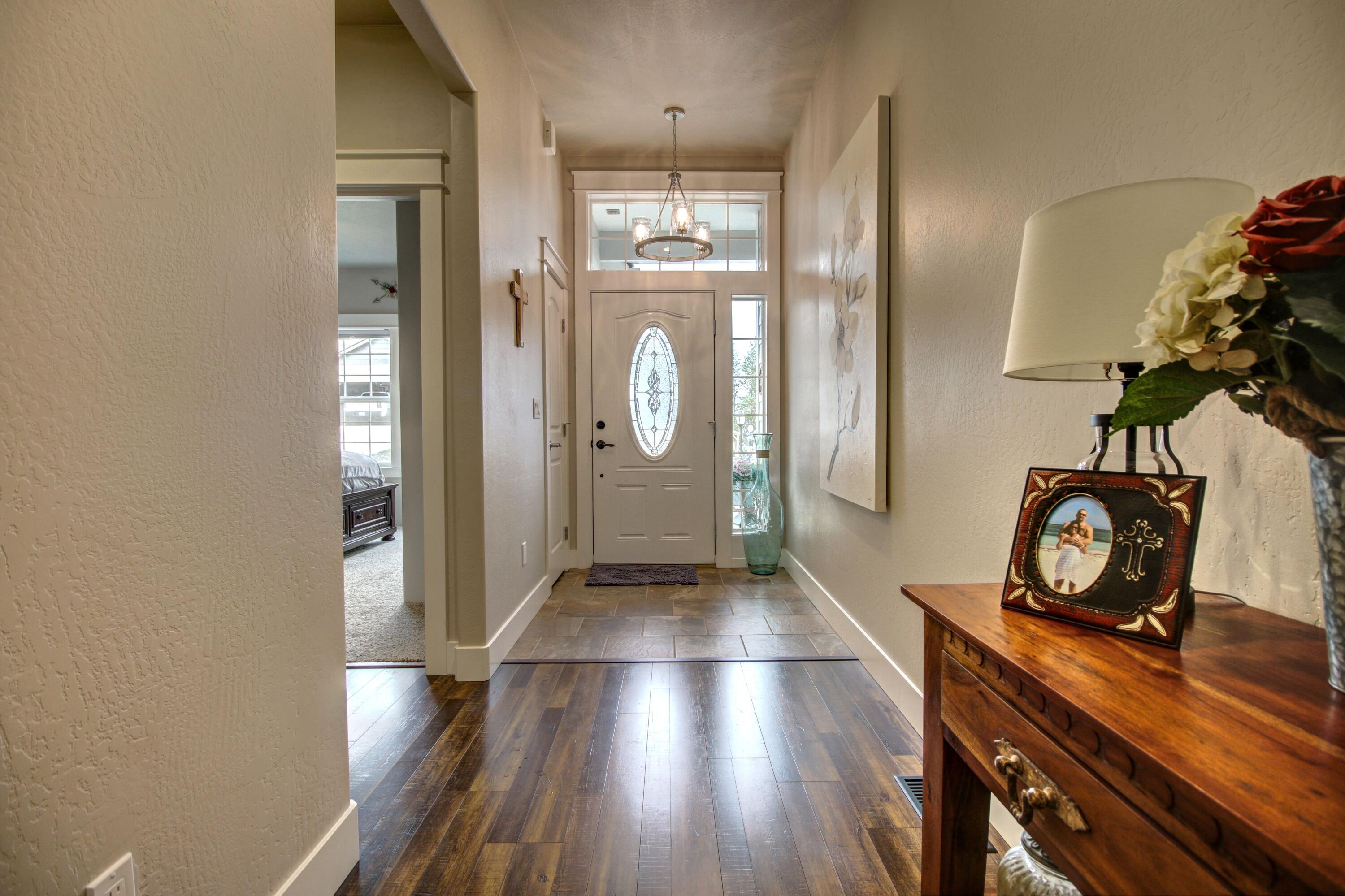 1306 Crestmont Drive