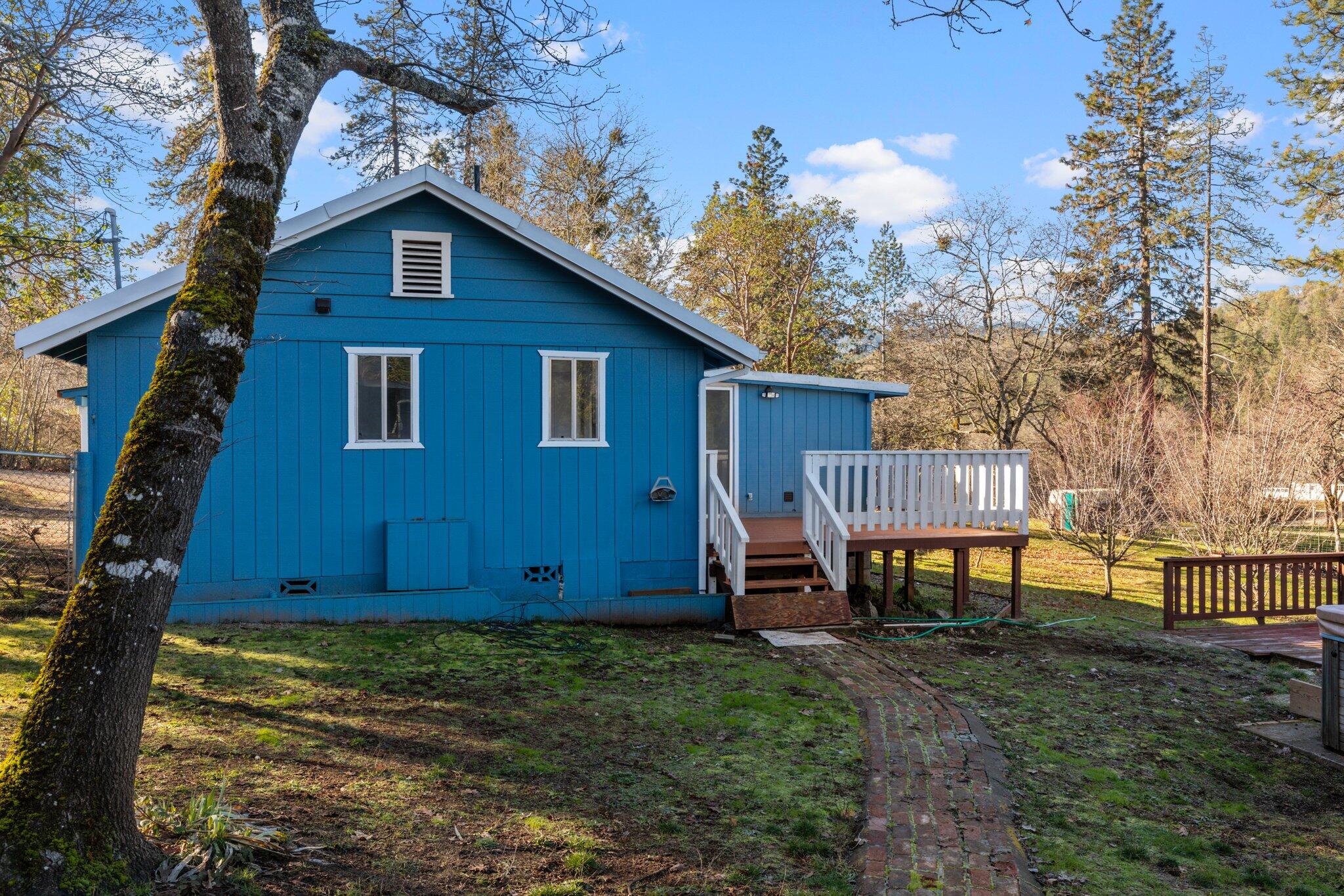 5990 Cloverlawn Drive