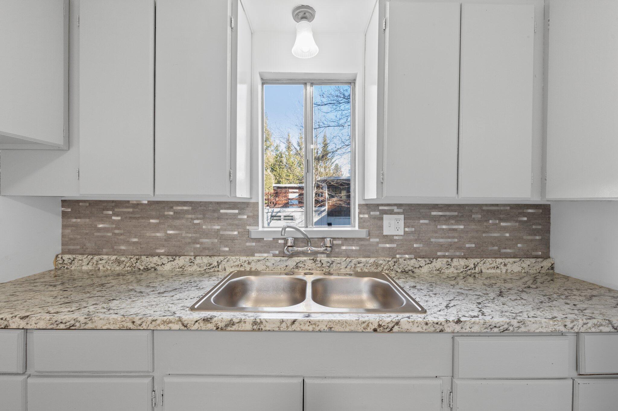 5990 Cloverlawn Drive