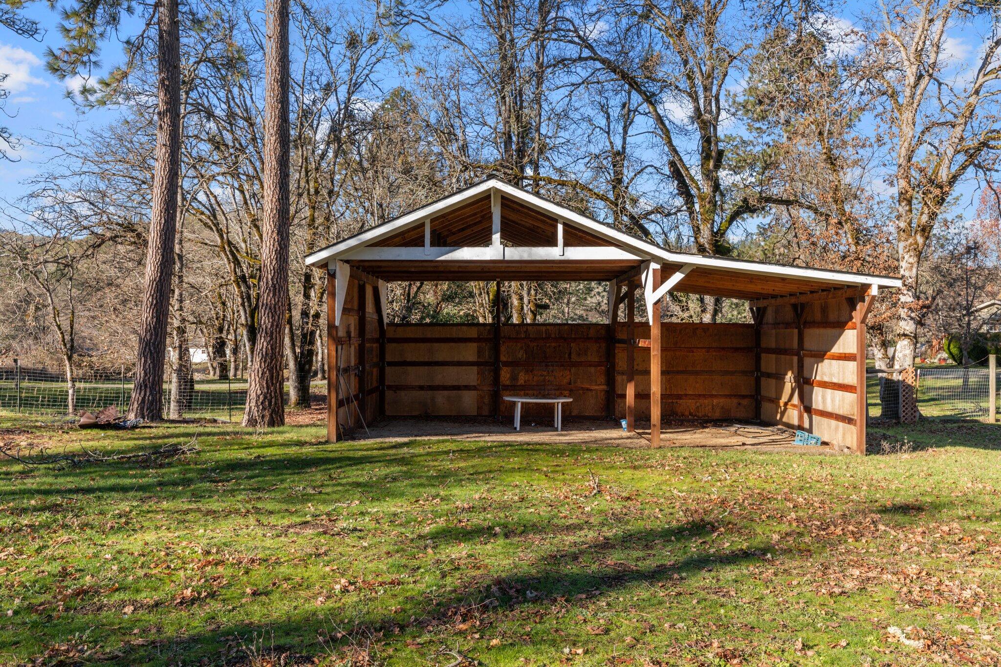 5990 Cloverlawn Drive