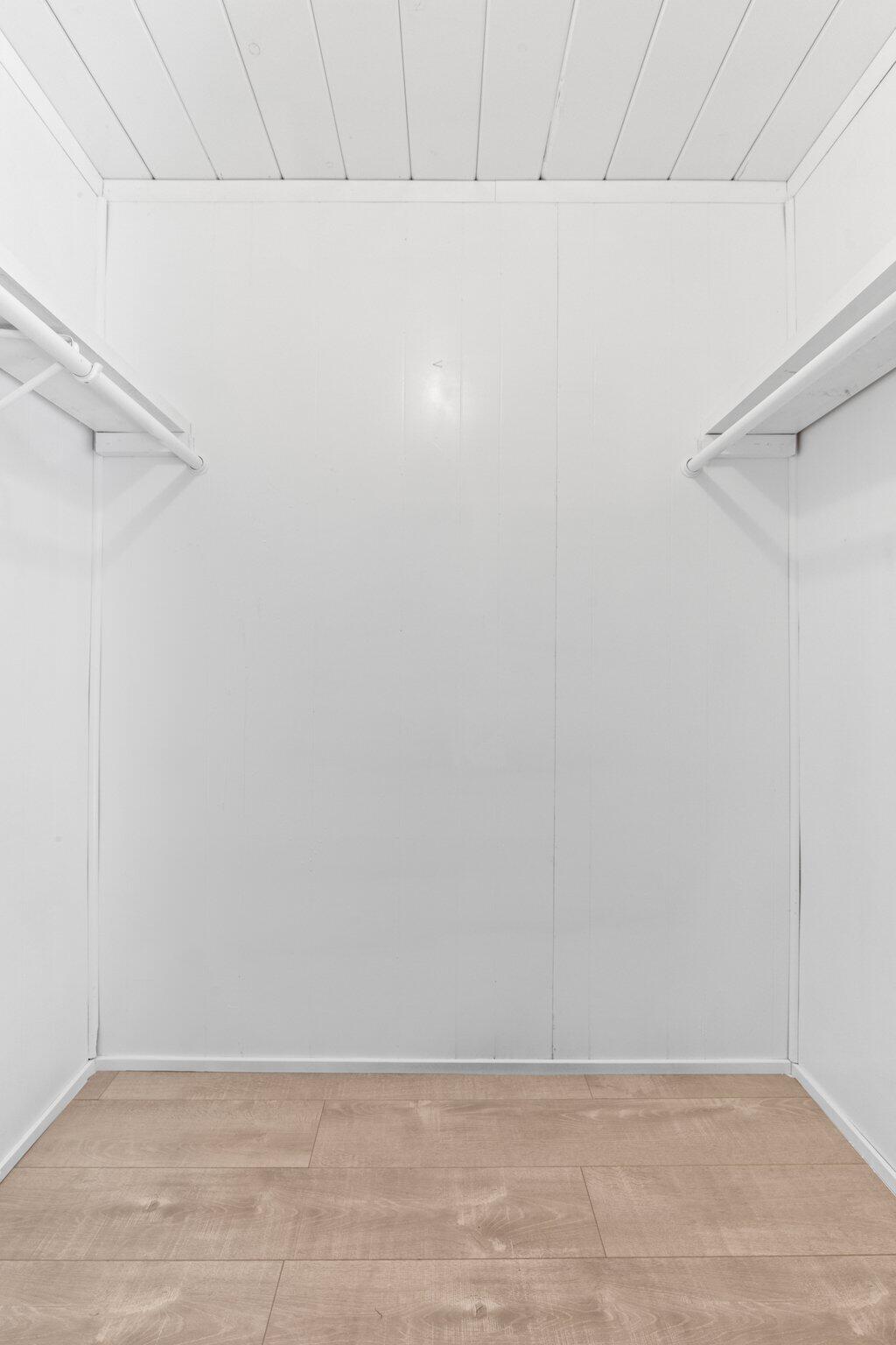 5990 Cloverlawn Drive