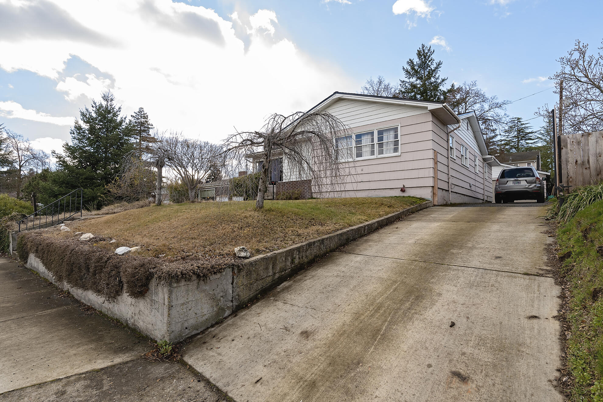 1316 E Jackson Street