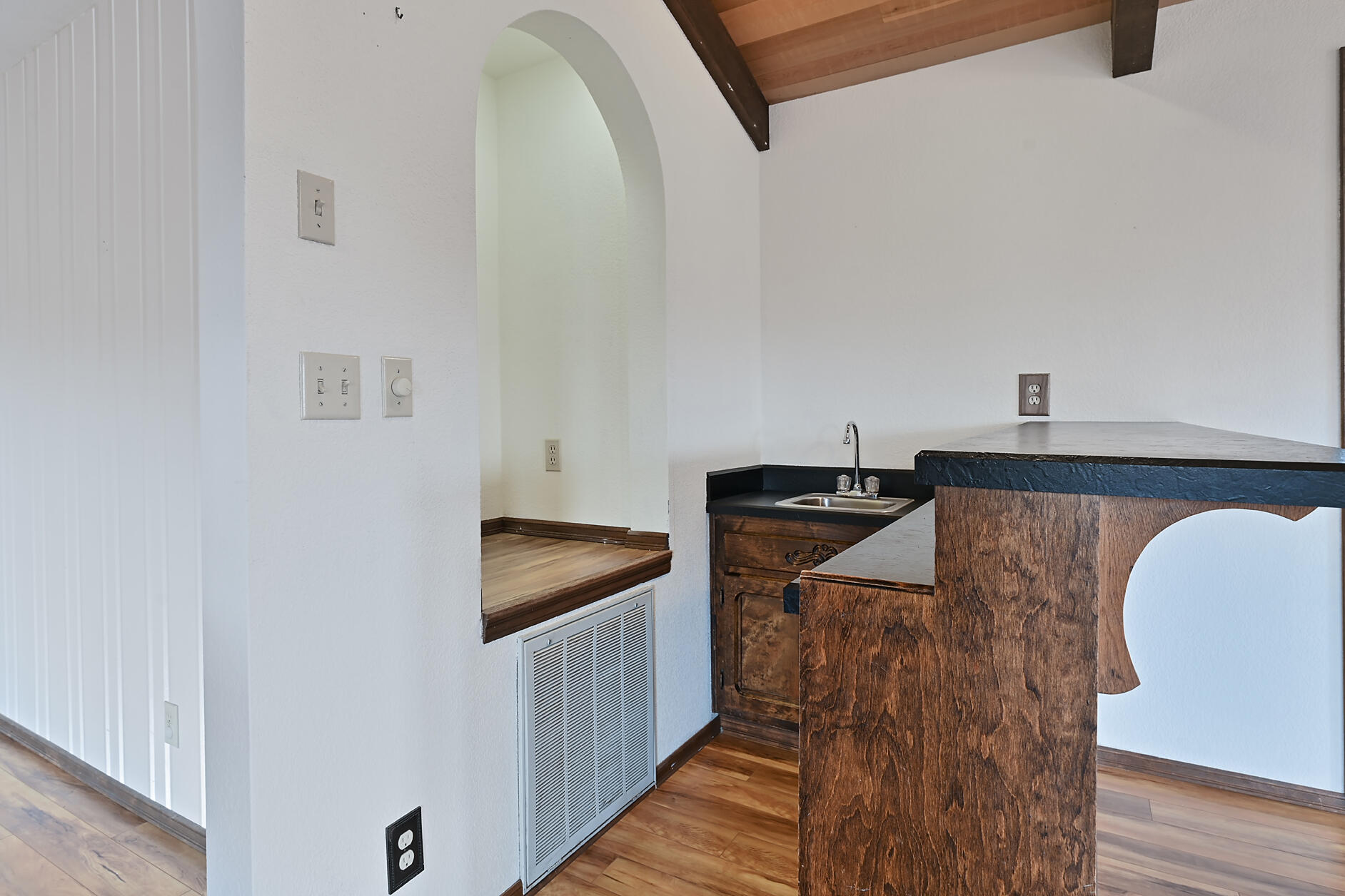 1039 NW Starlite Place