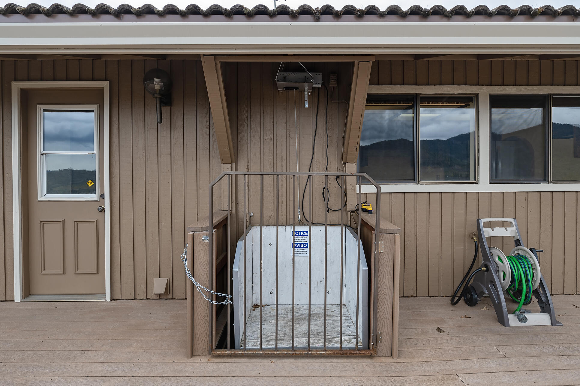 1039 NW Starlite Place