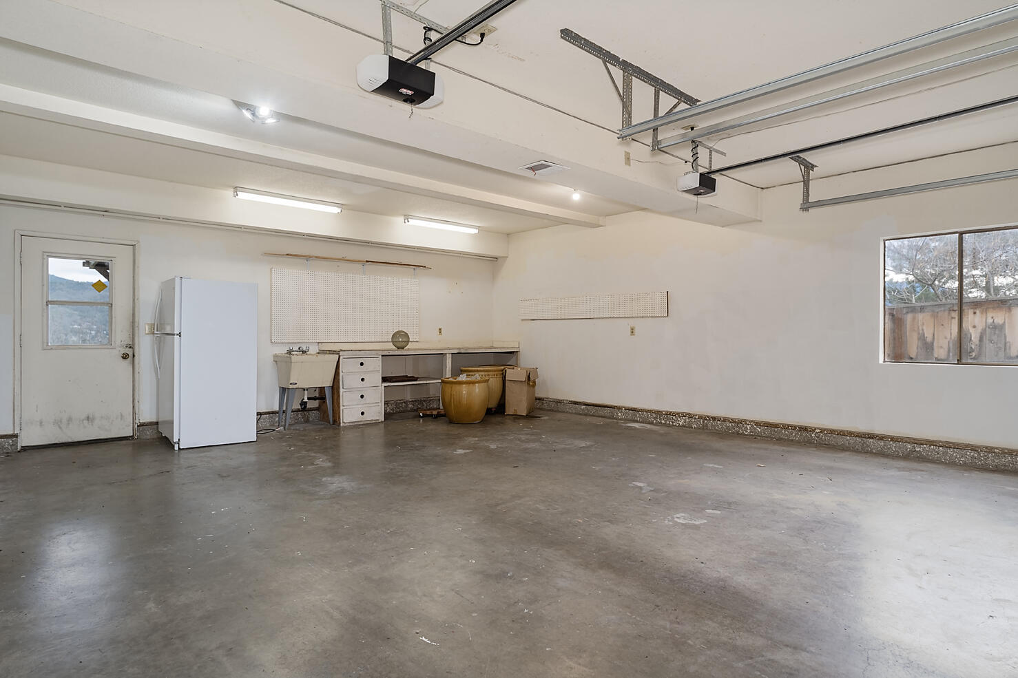 1039 NW Starlite Place