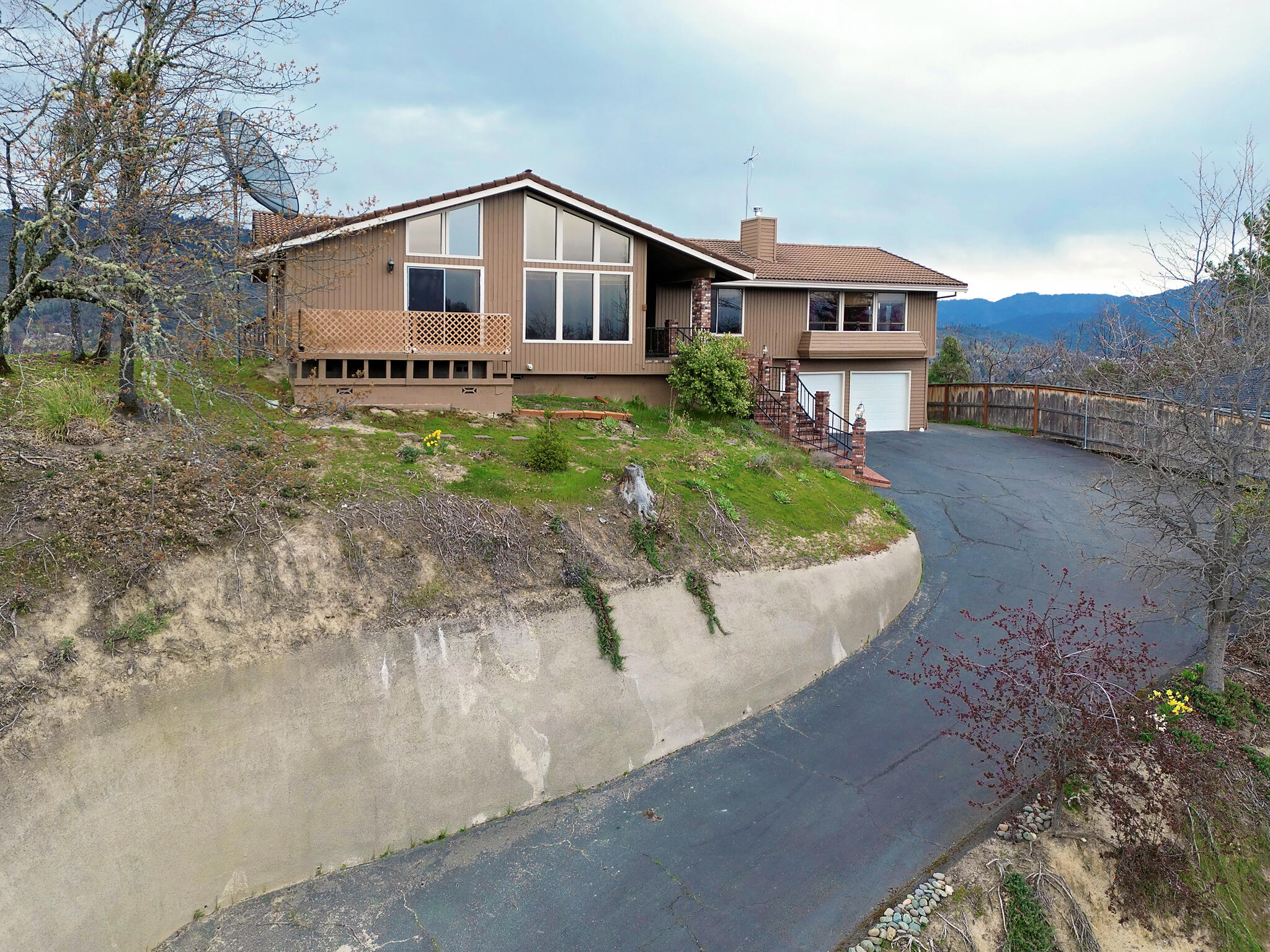 1039 NW Starlite Place