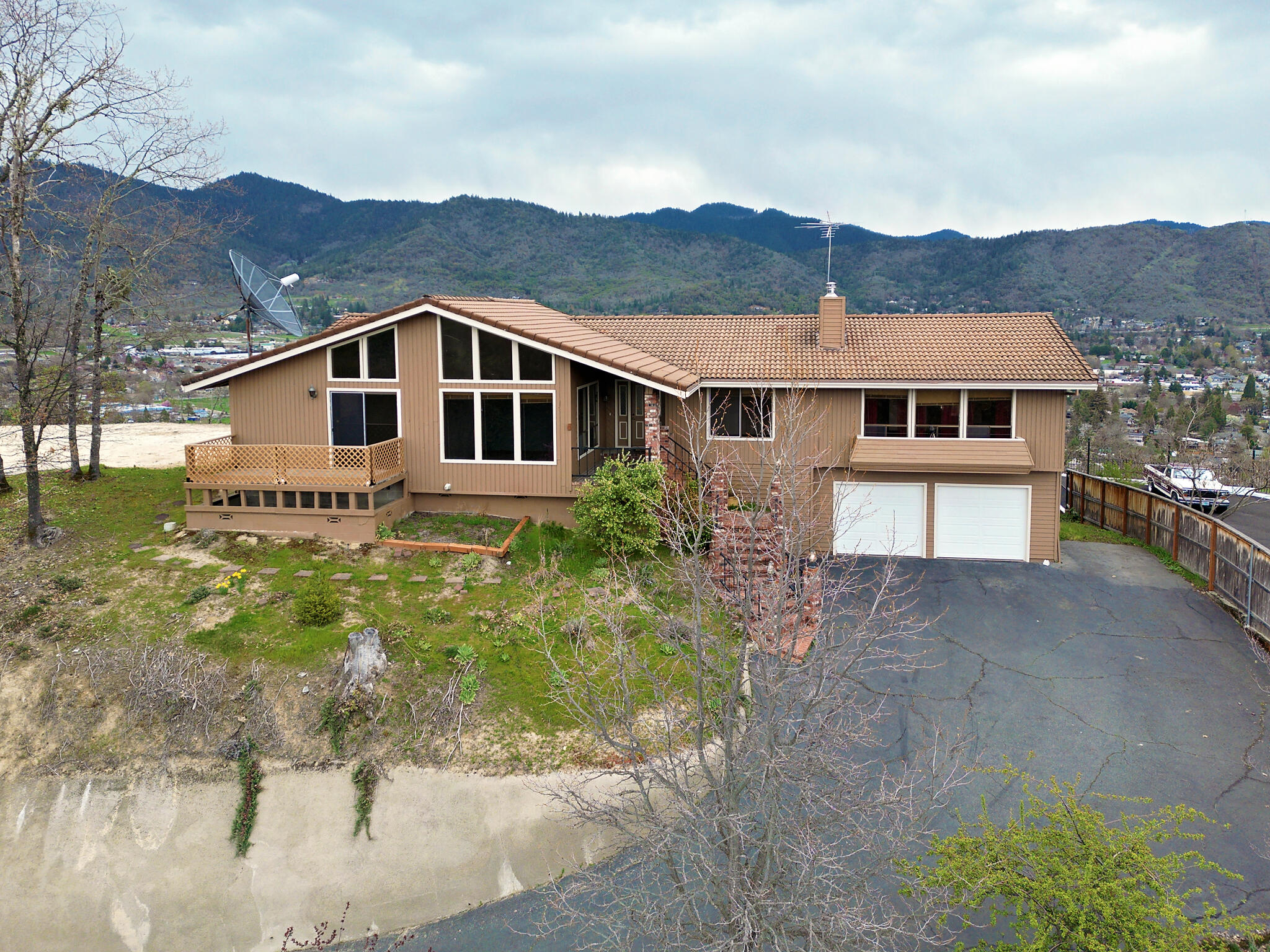 1039 NW Starlite Place