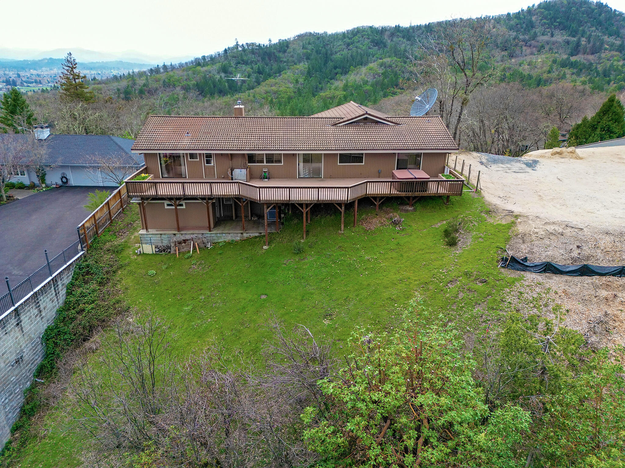 1039 NW Starlite Place