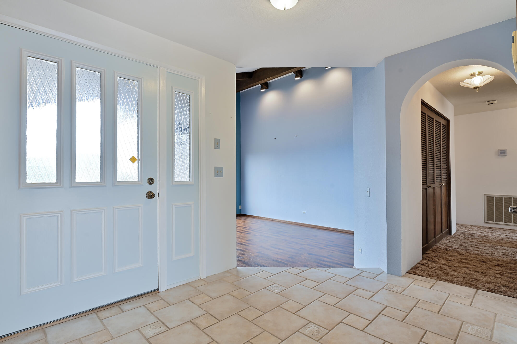 1039 NW Starlite Place