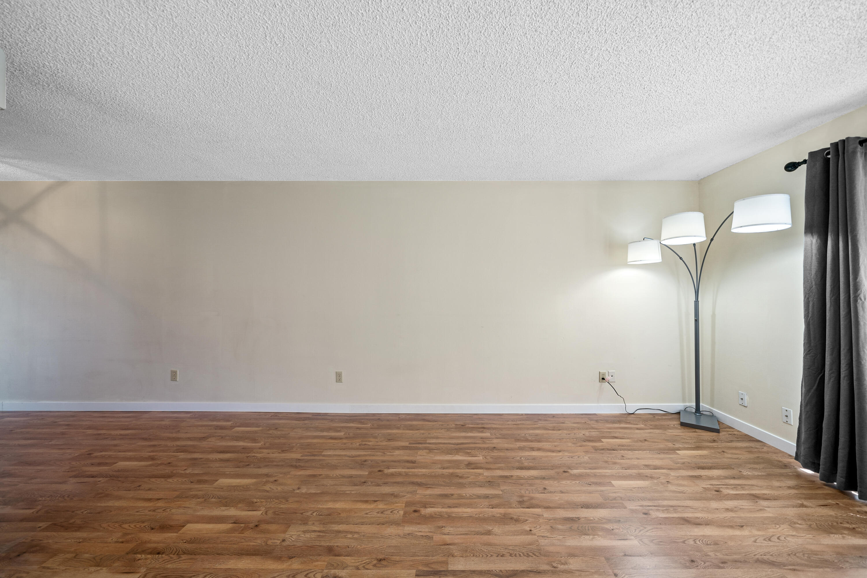 1800 Crater Lake Avenue, 28