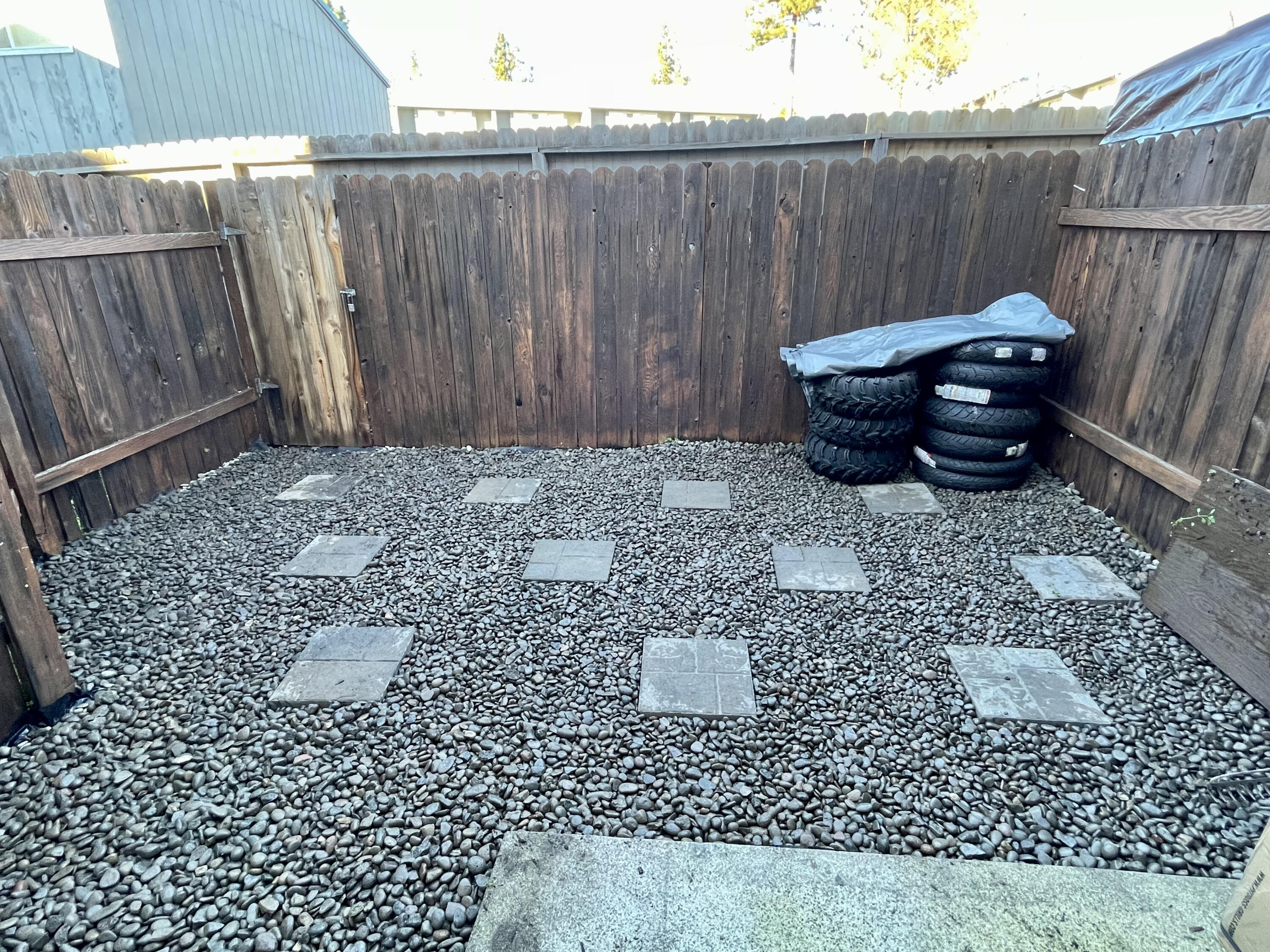 1800 Crater Lake Avenue, 28