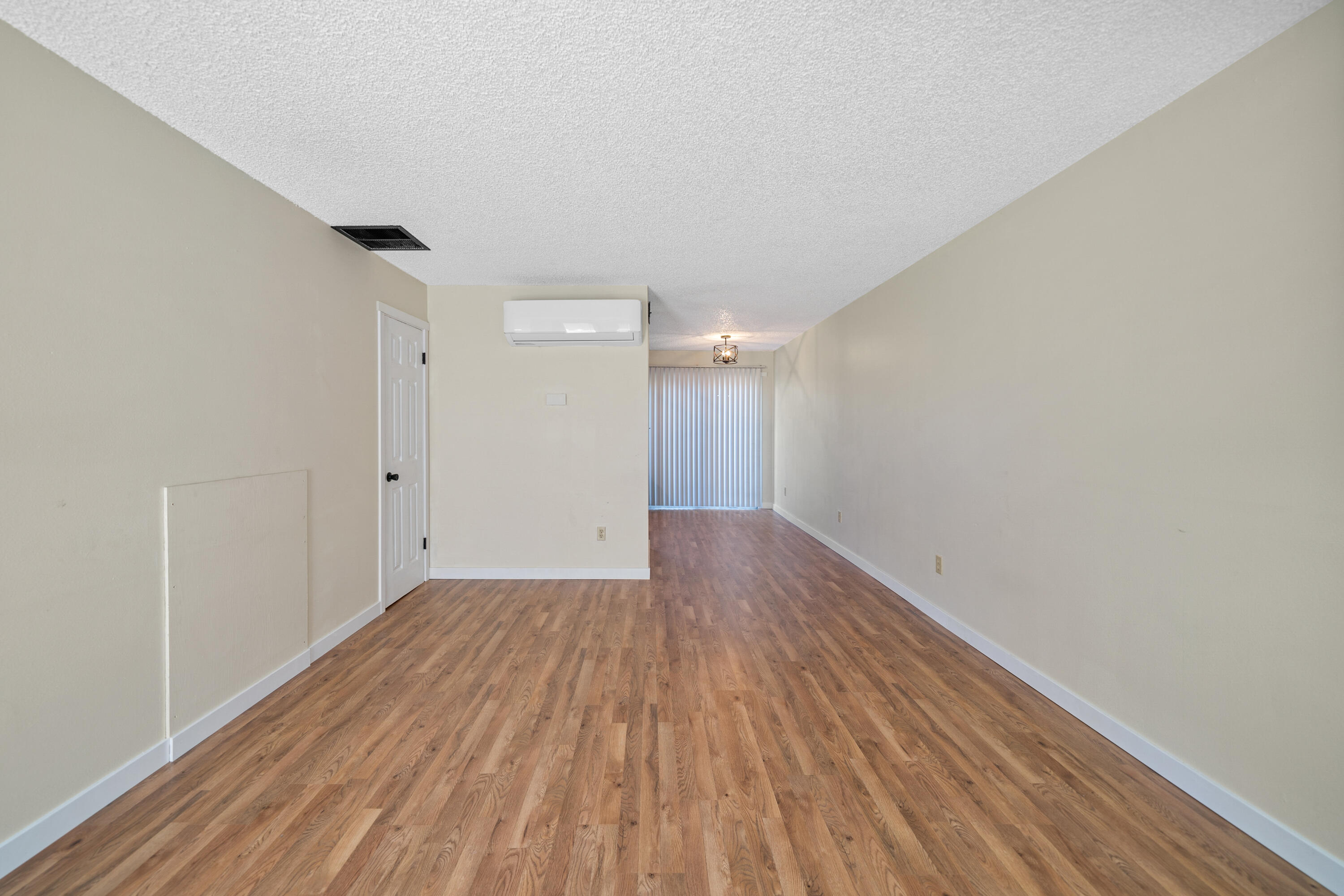 1800 Crater Lake Avenue, 28