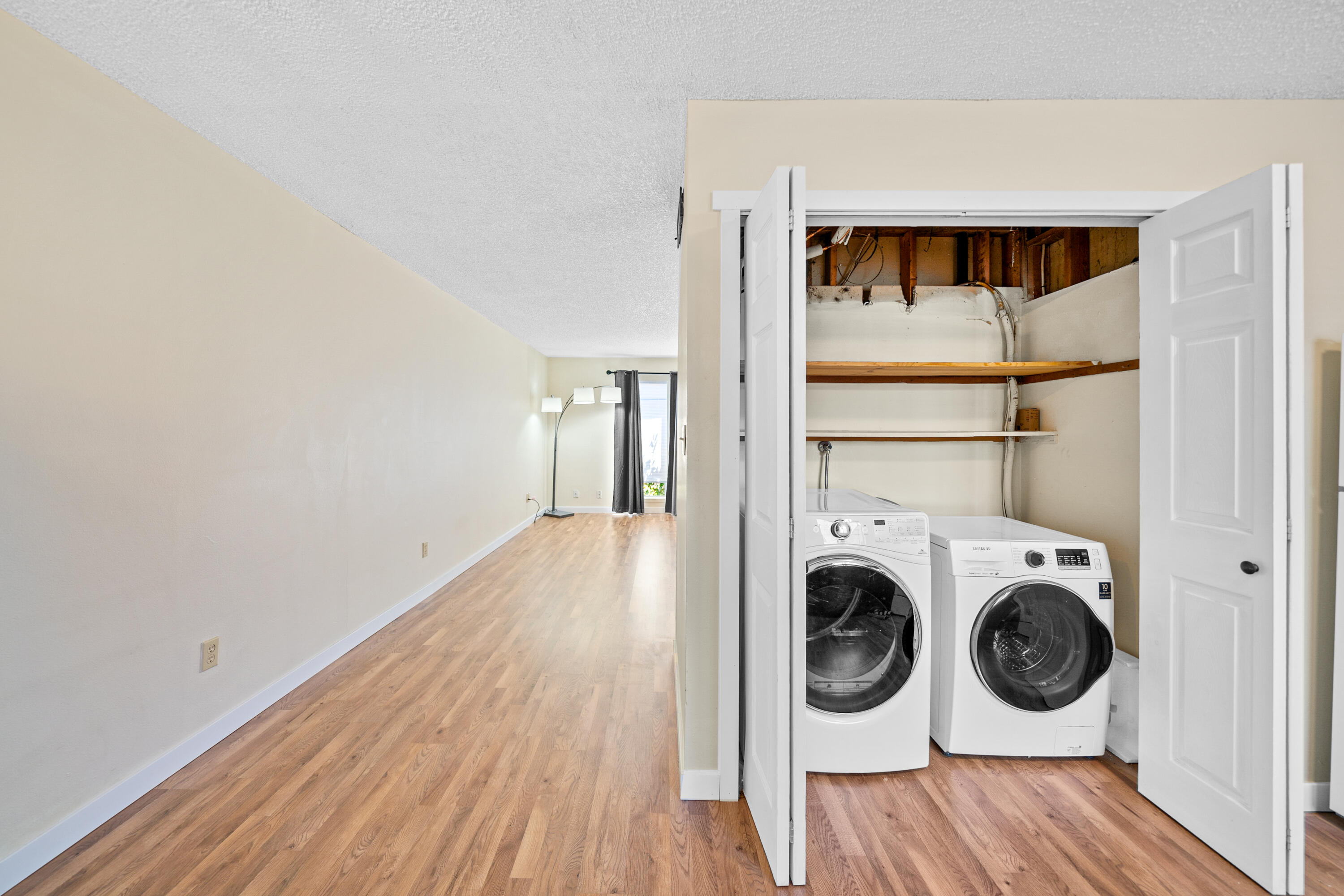 1800 Crater Lake Avenue, 28