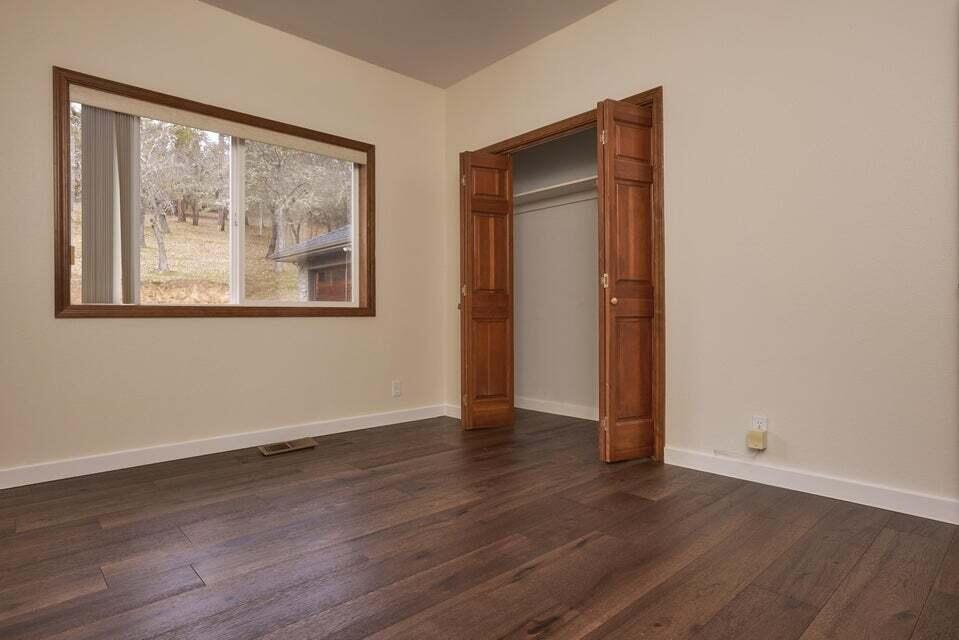 2263 Johns Peak Road