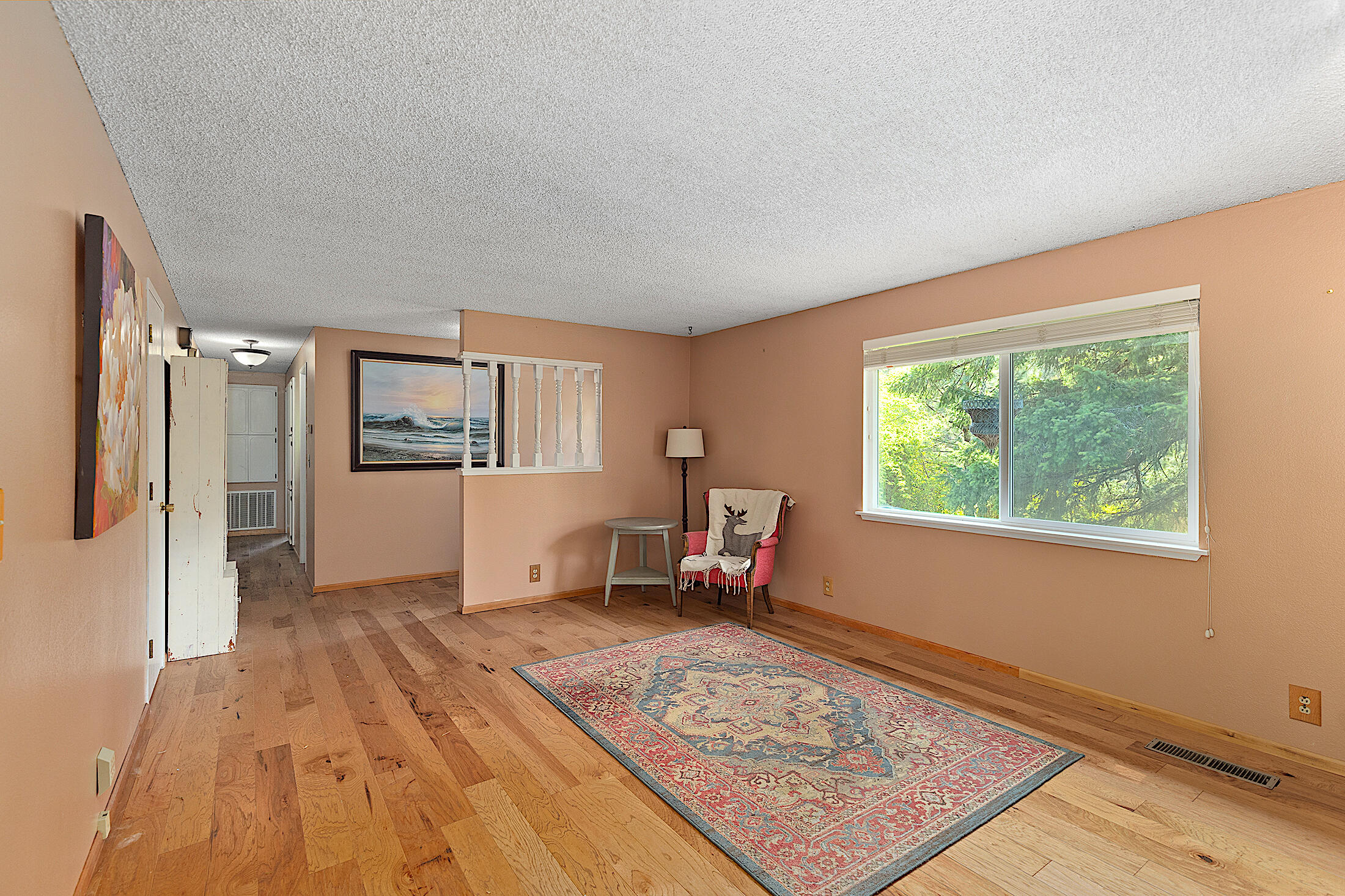 9158 Lower River Road