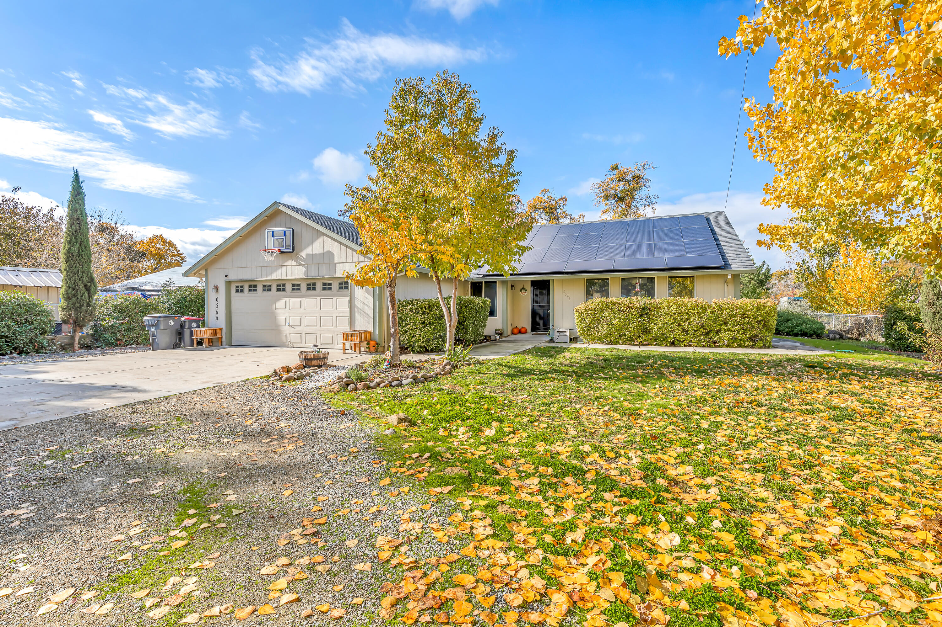 6569 Oakhurst Street