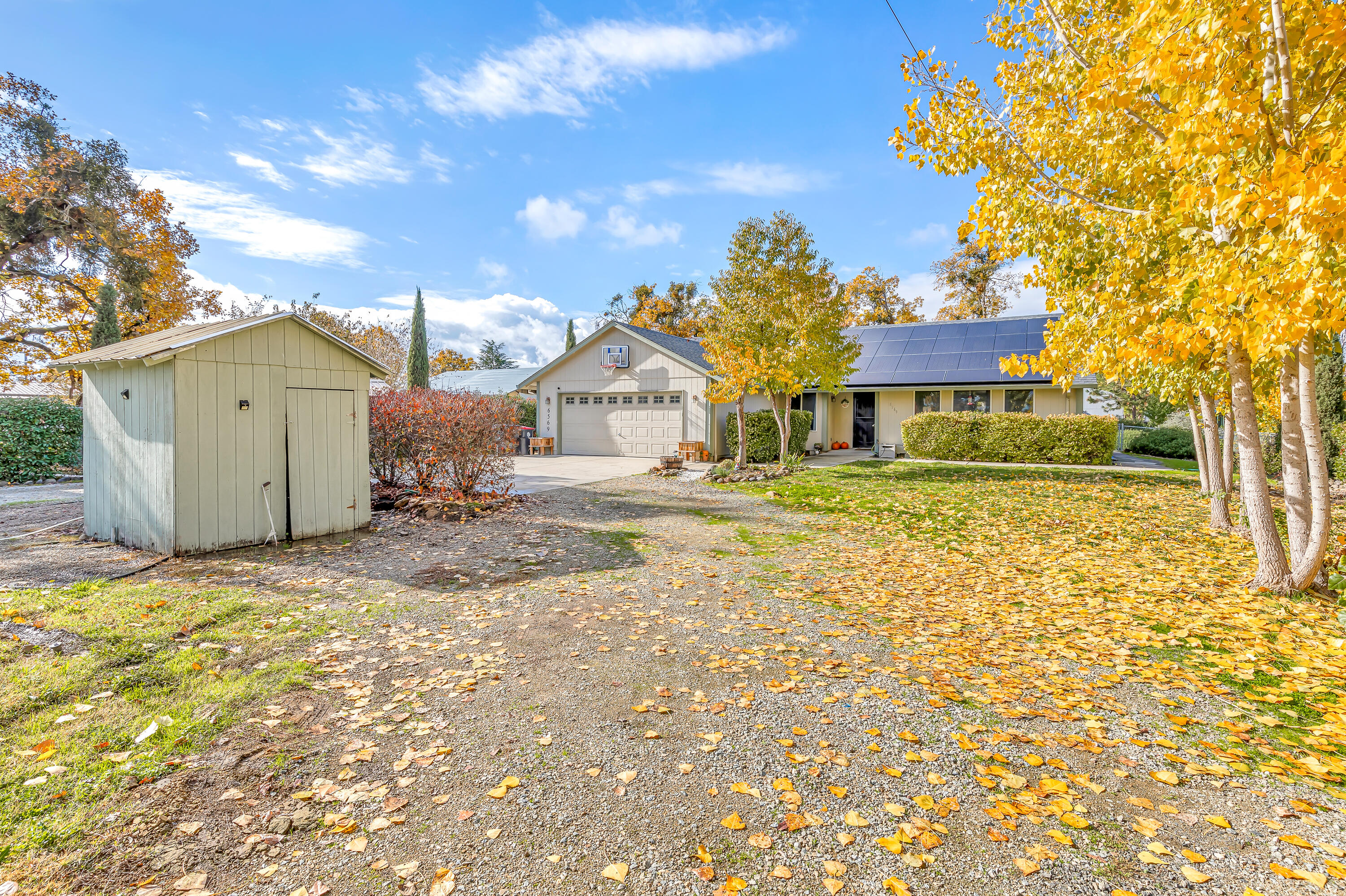 6569 Oakhurst Street