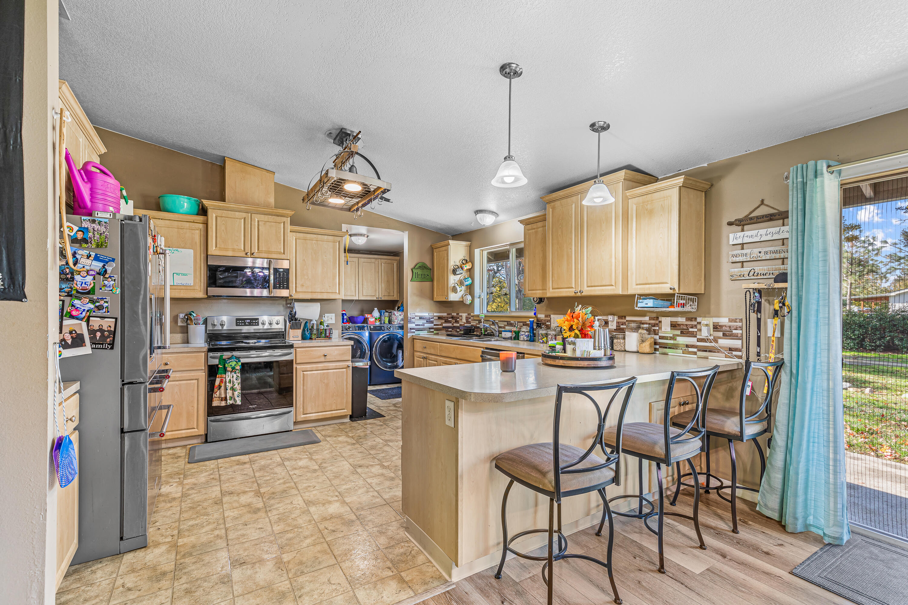 6569 Oakhurst Street