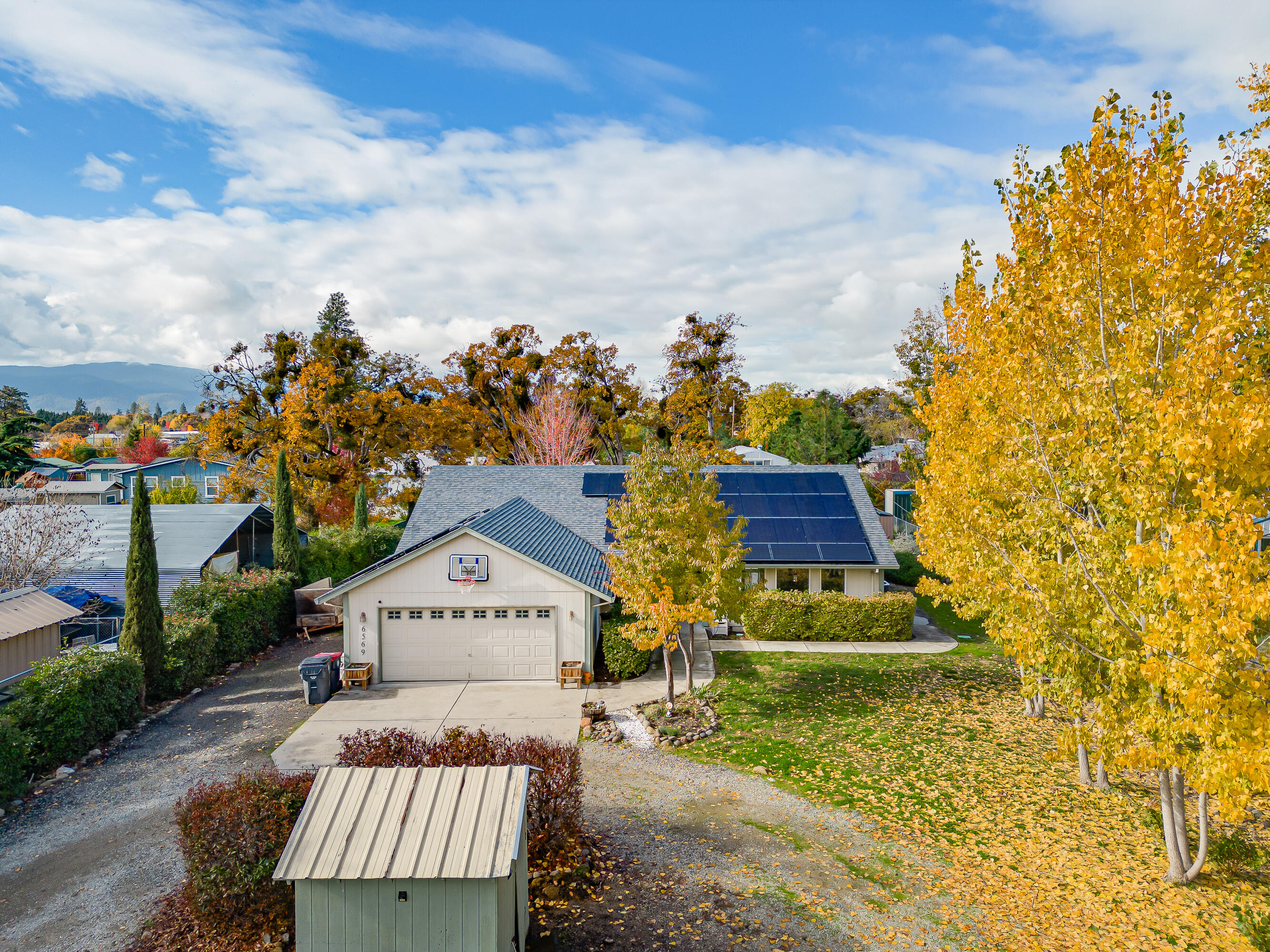 6569 Oakhurst Street