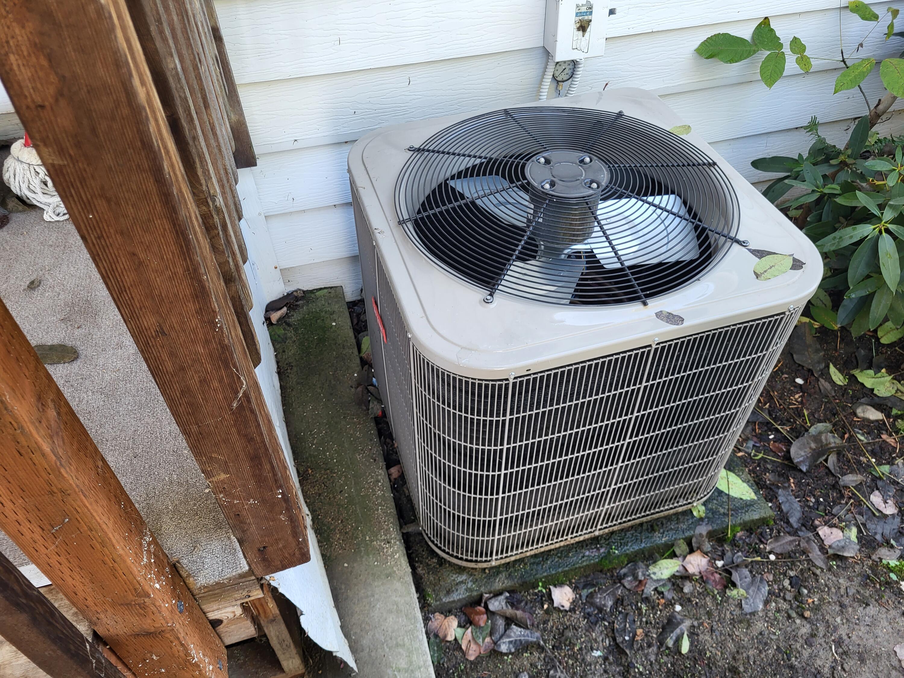 515 E Main Street, 1