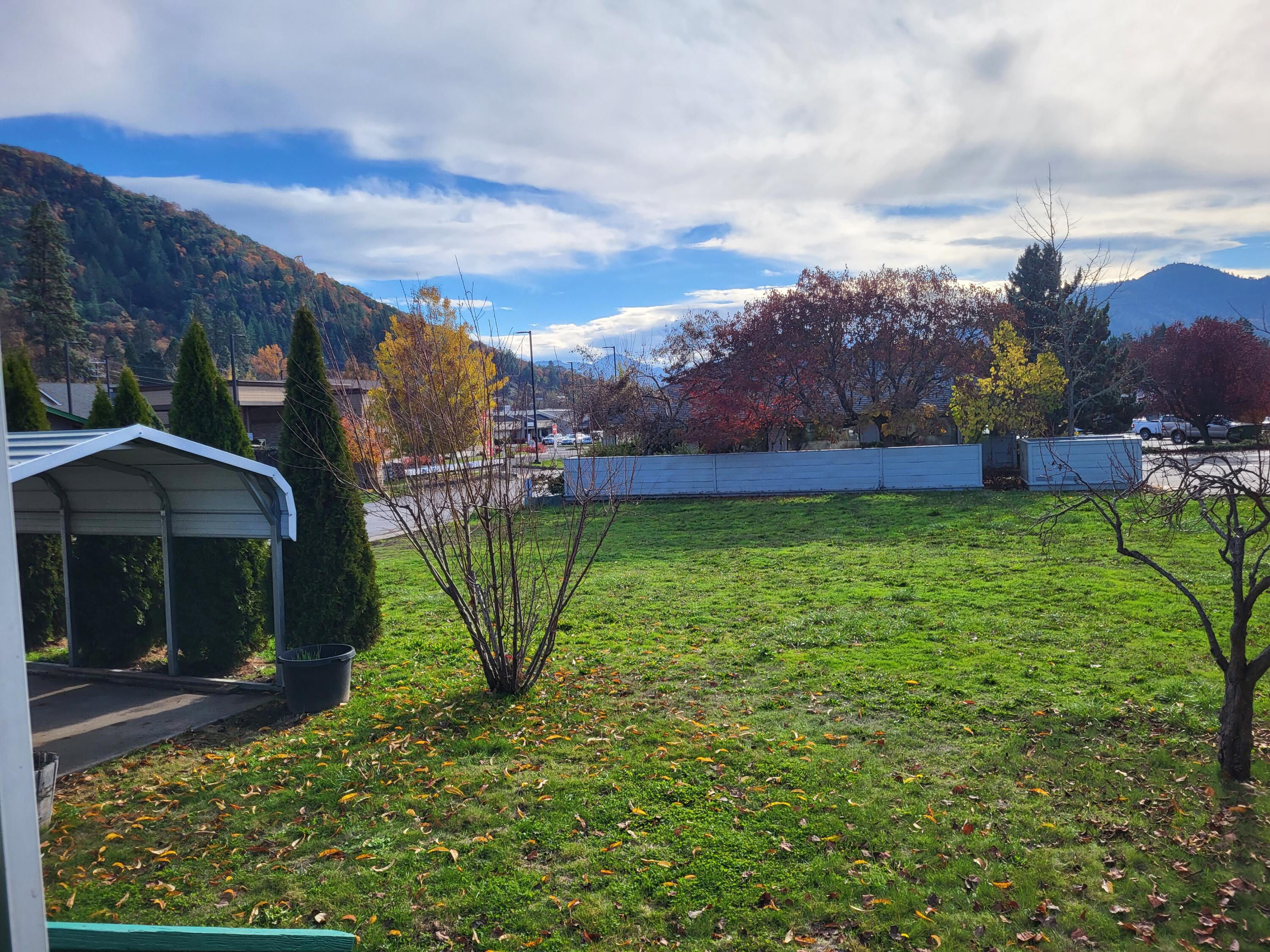 515 E Main Street, 1