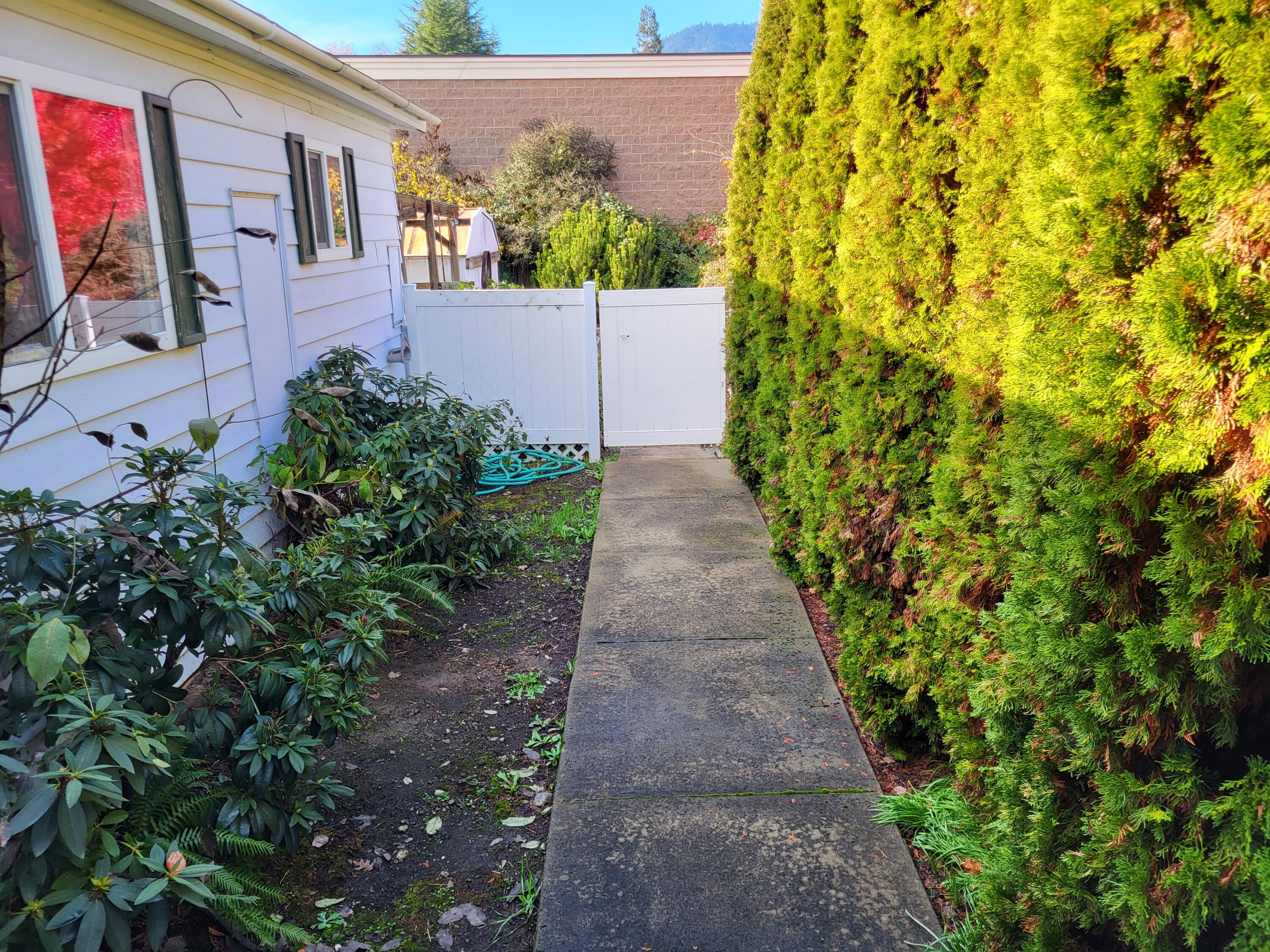 515 E Main Street, 1