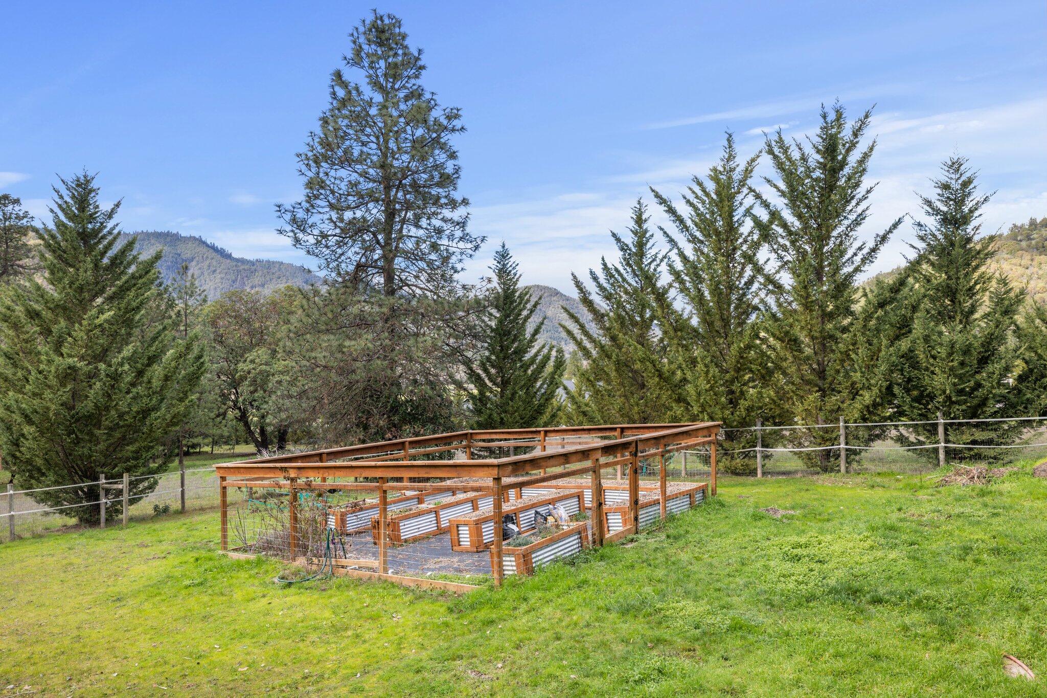 3607 Galls Creek Road