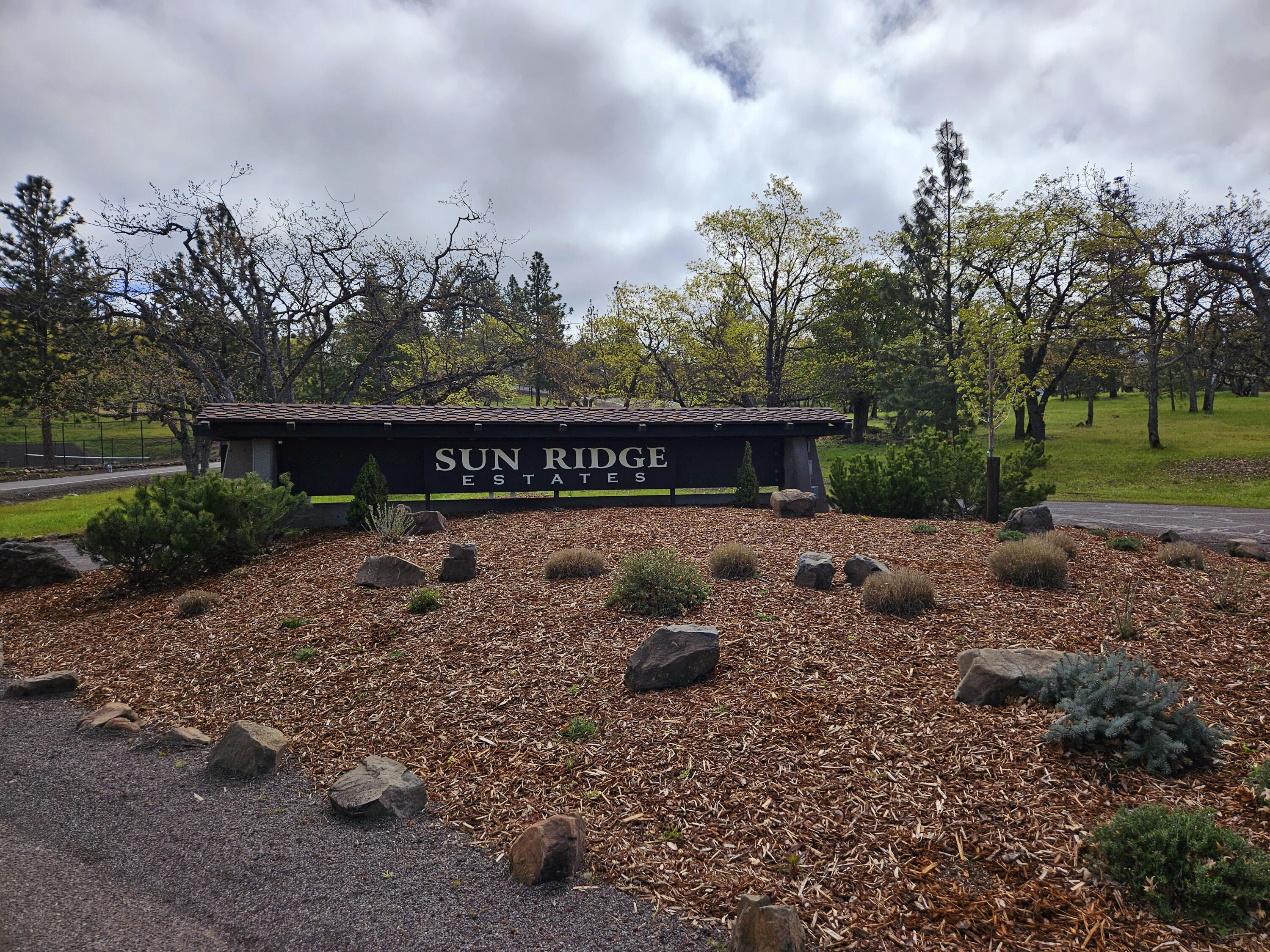 6398 Pine Ridge Drive