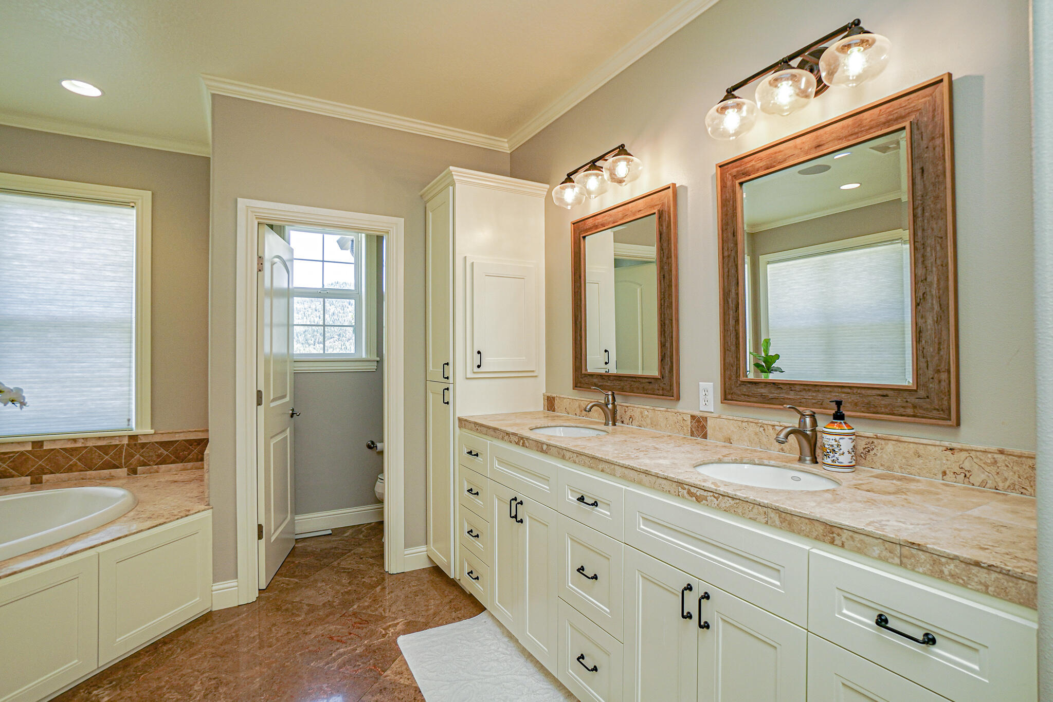 6398 Pine Ridge Drive