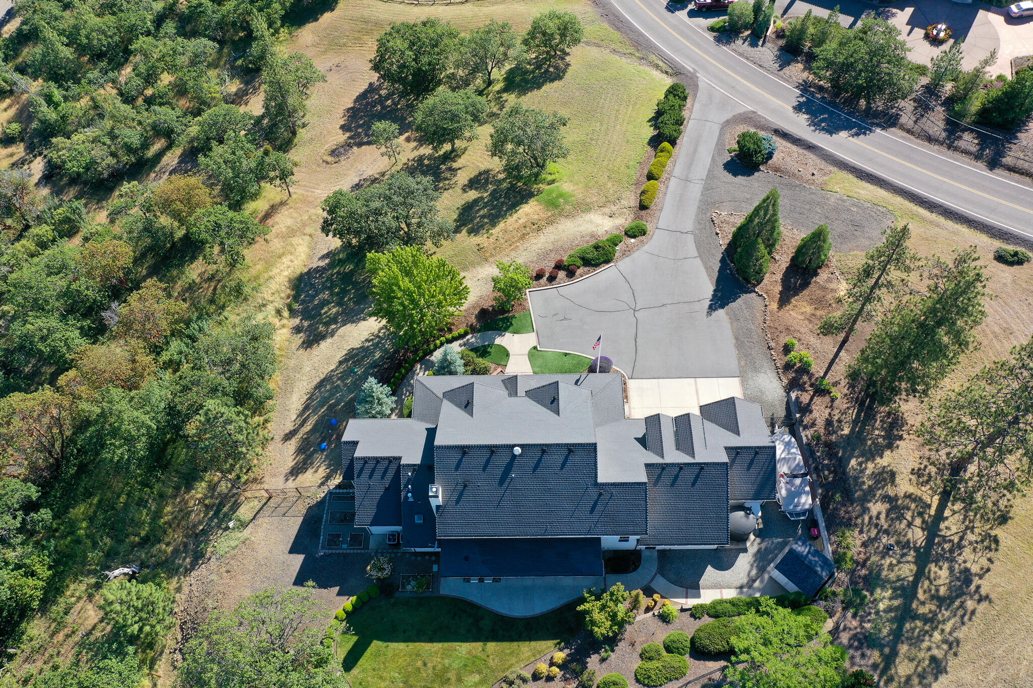 6398 Pine Ridge Drive