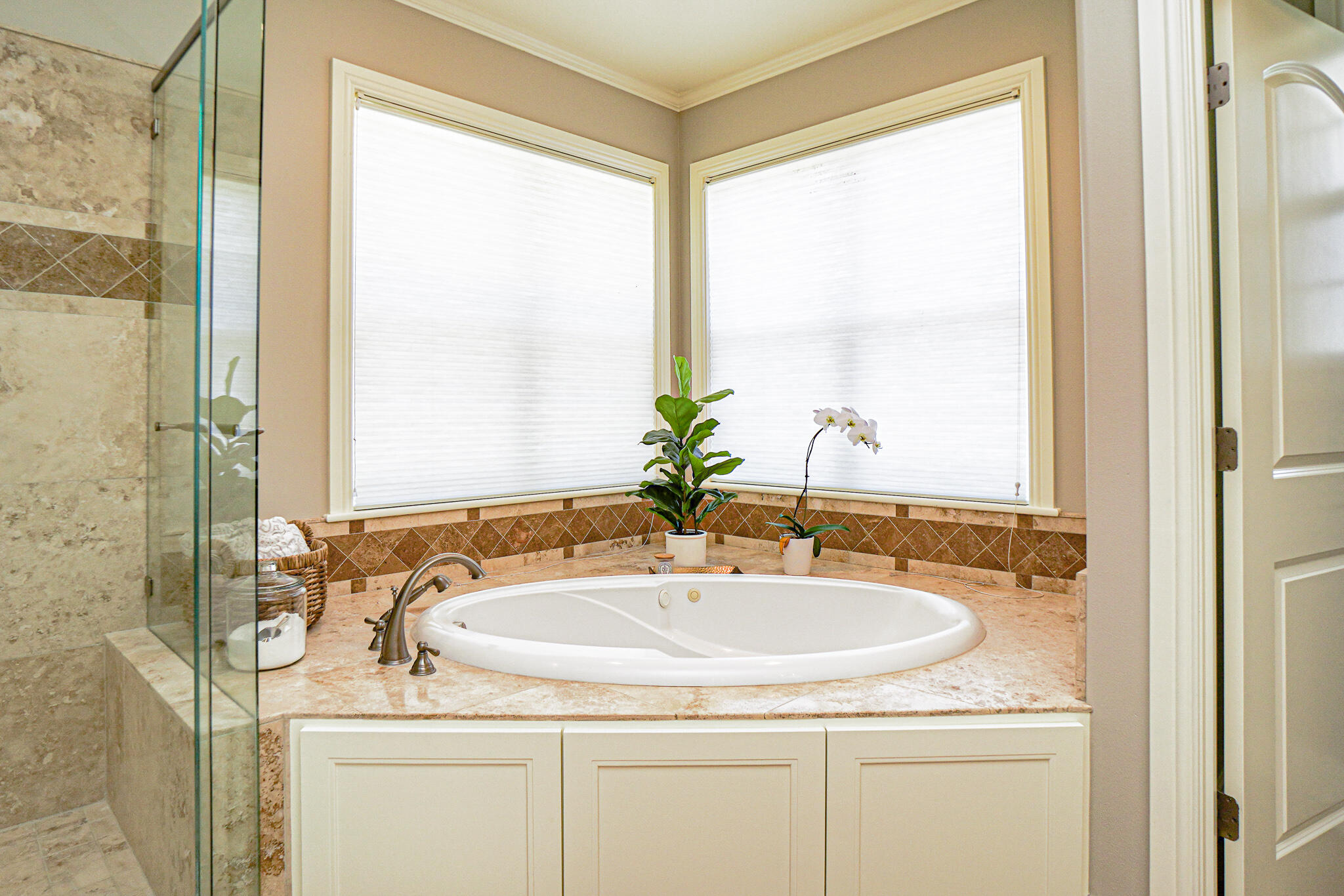 6398 Pine Ridge Drive