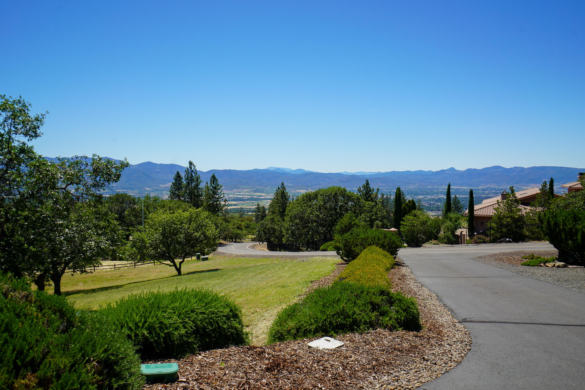 6398 Pine Ridge Drive