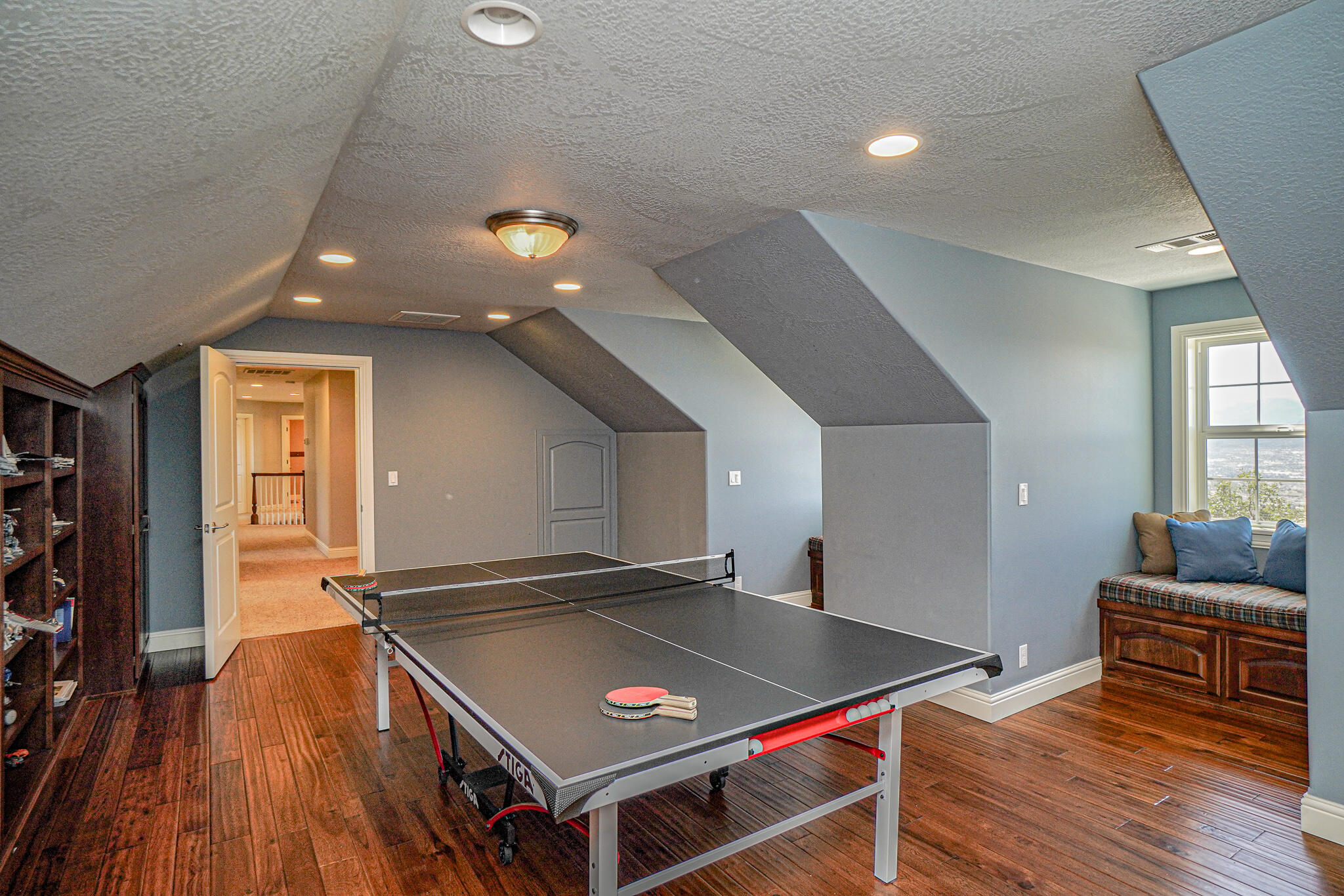 6398 Pine Ridge Drive