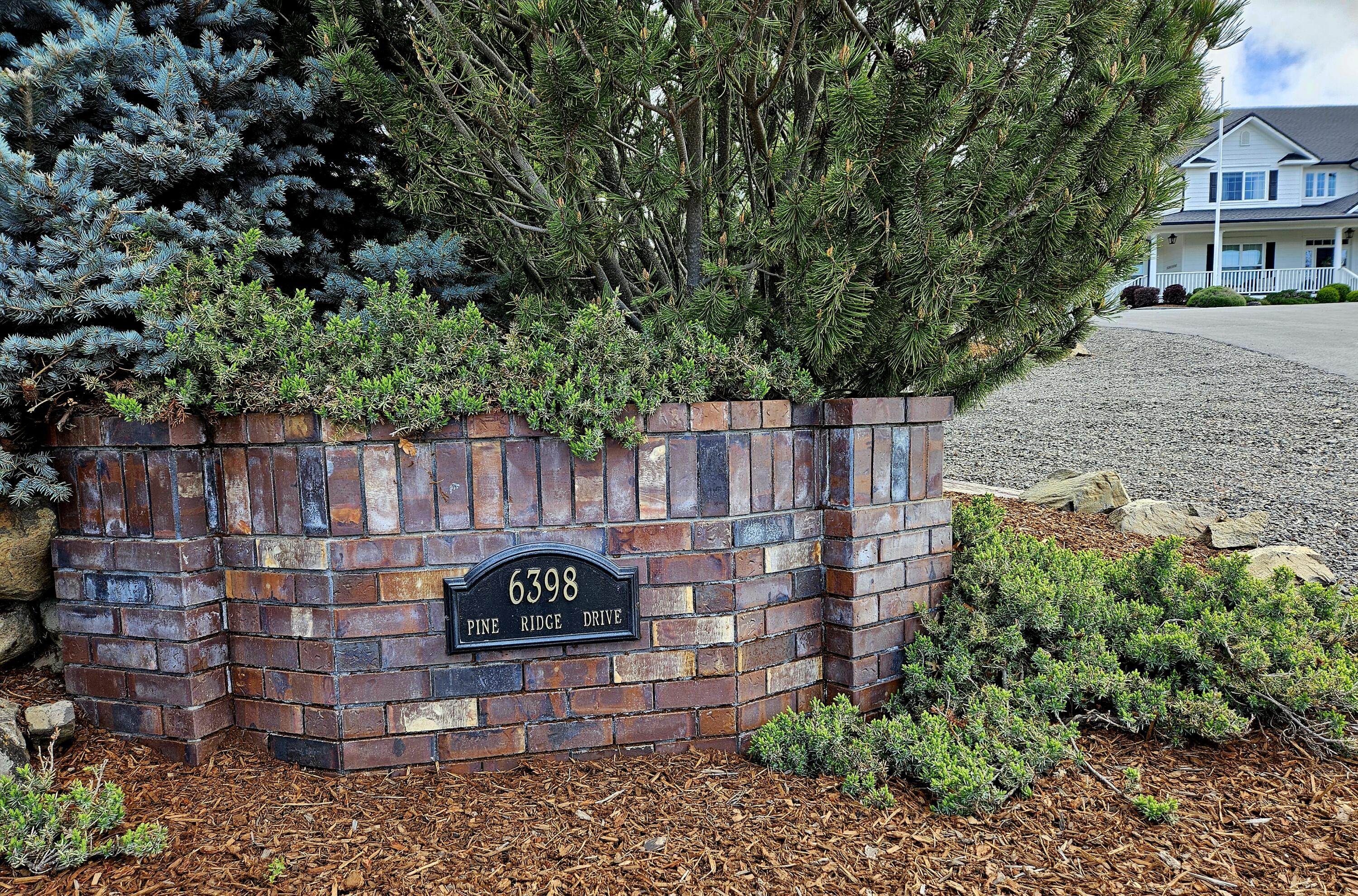 6398 Pine Ridge Drive