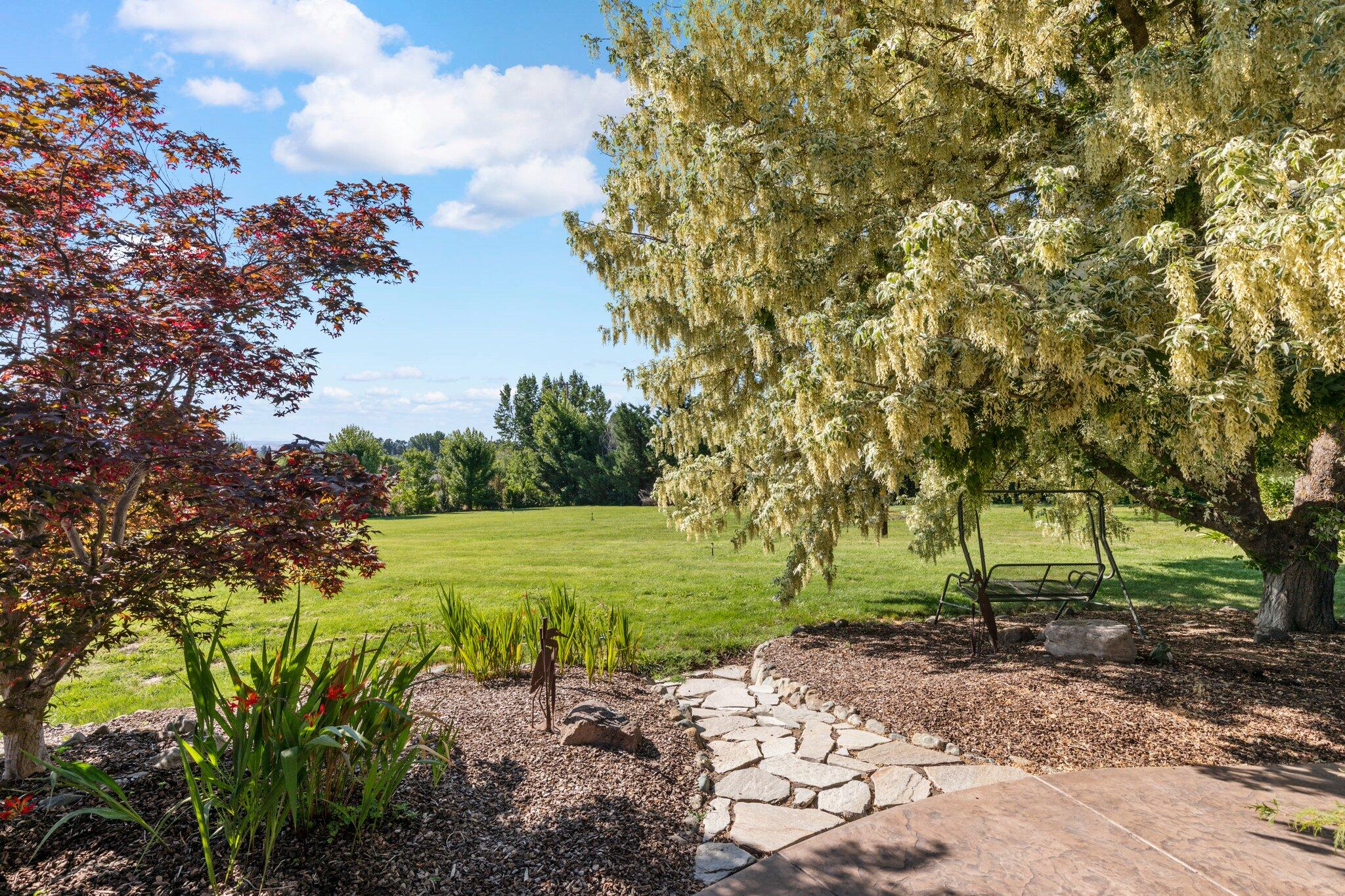 630 E Valley View Road