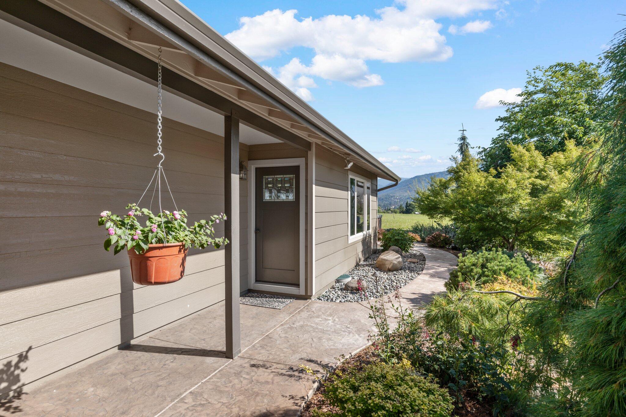 630 E Valley View Road