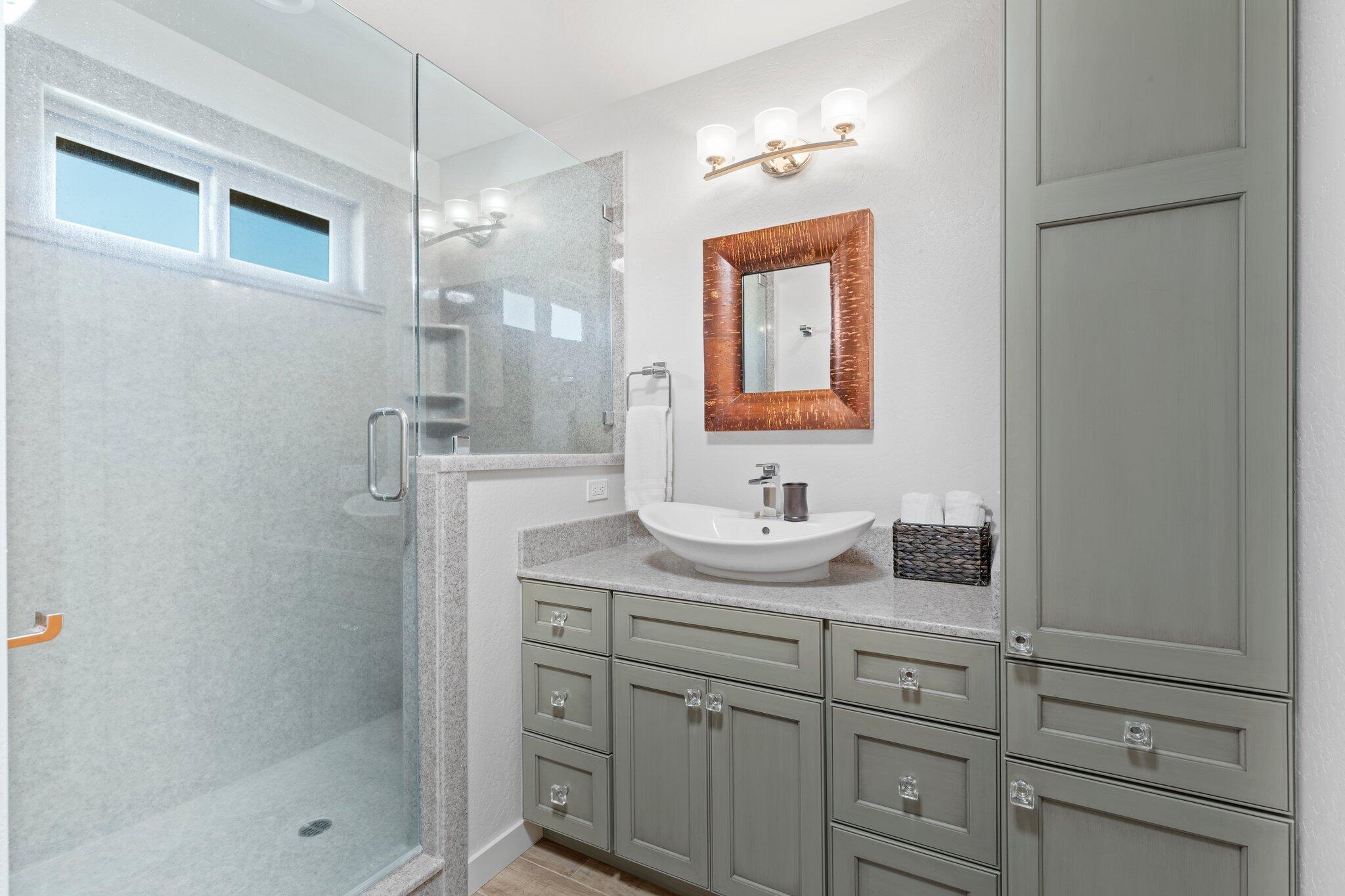 630 E Valley View Road