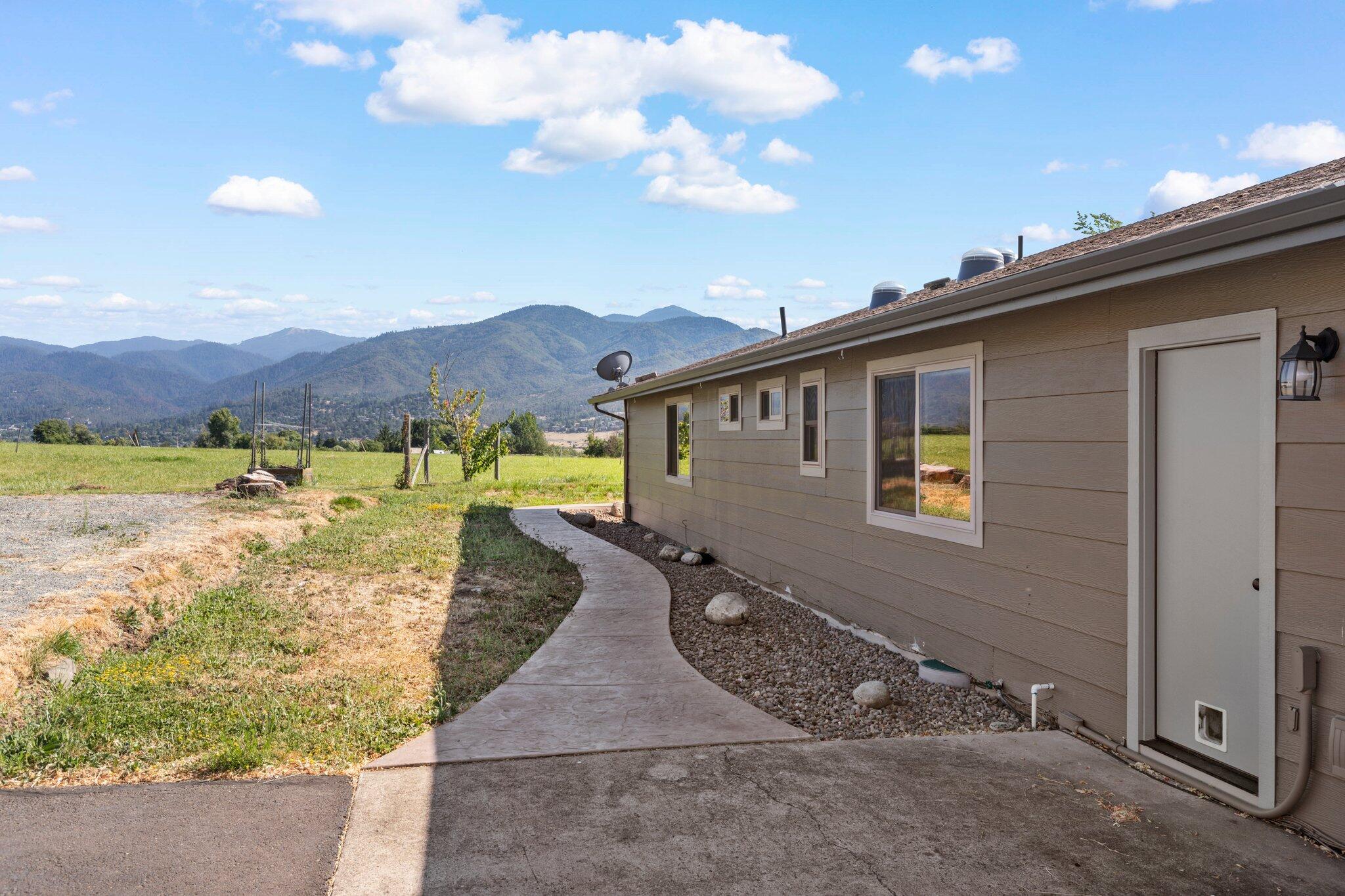 630 E Valley View Road