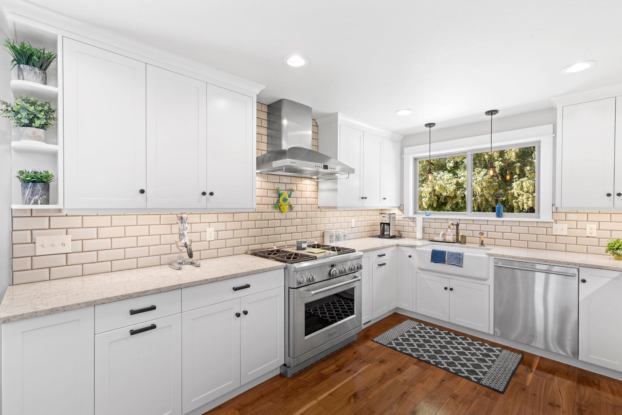 630 E Valley View Road